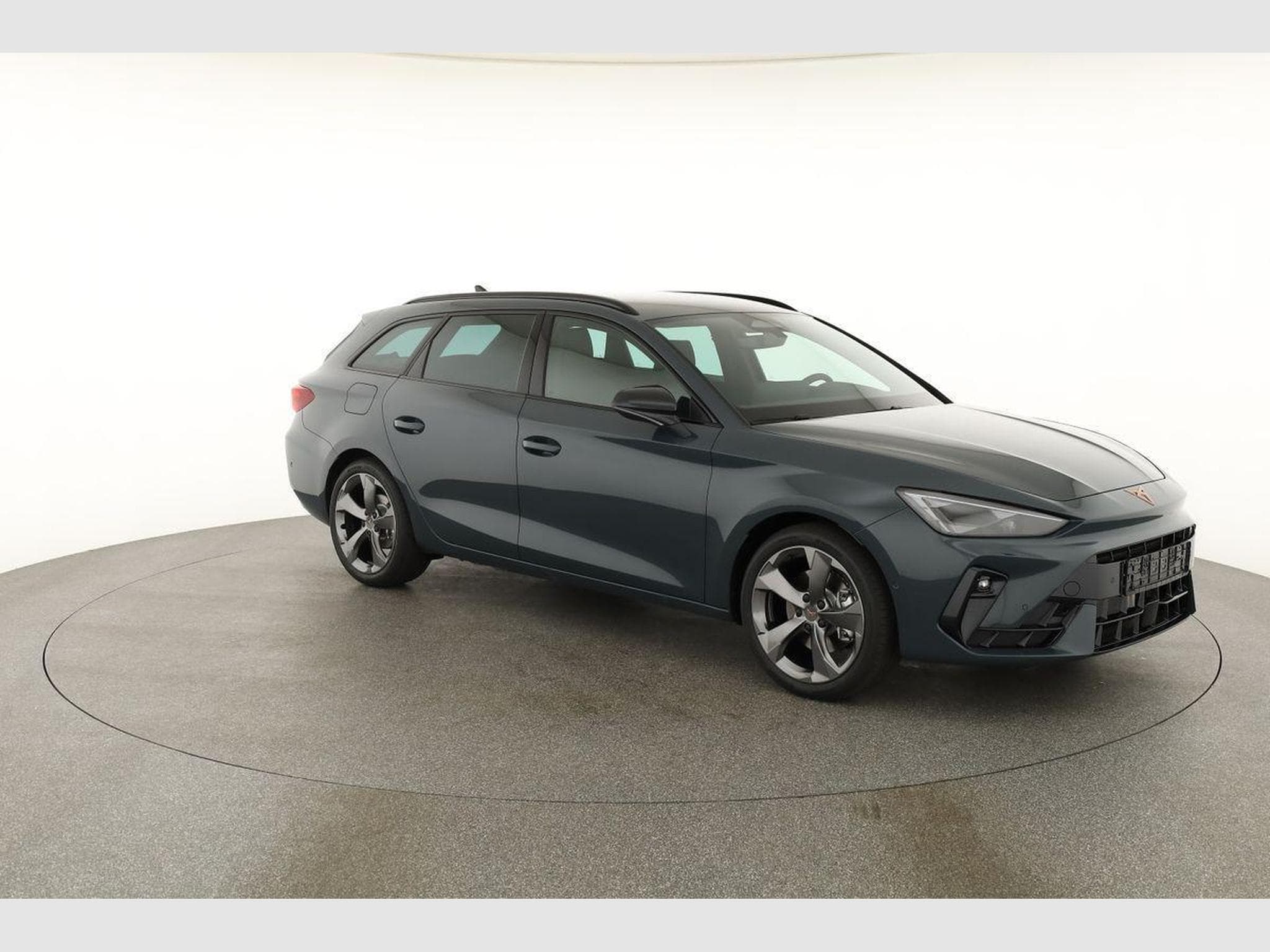 Cupra Leon 2.0 TSI 150 kW 4Drive (2026) - Photo 25