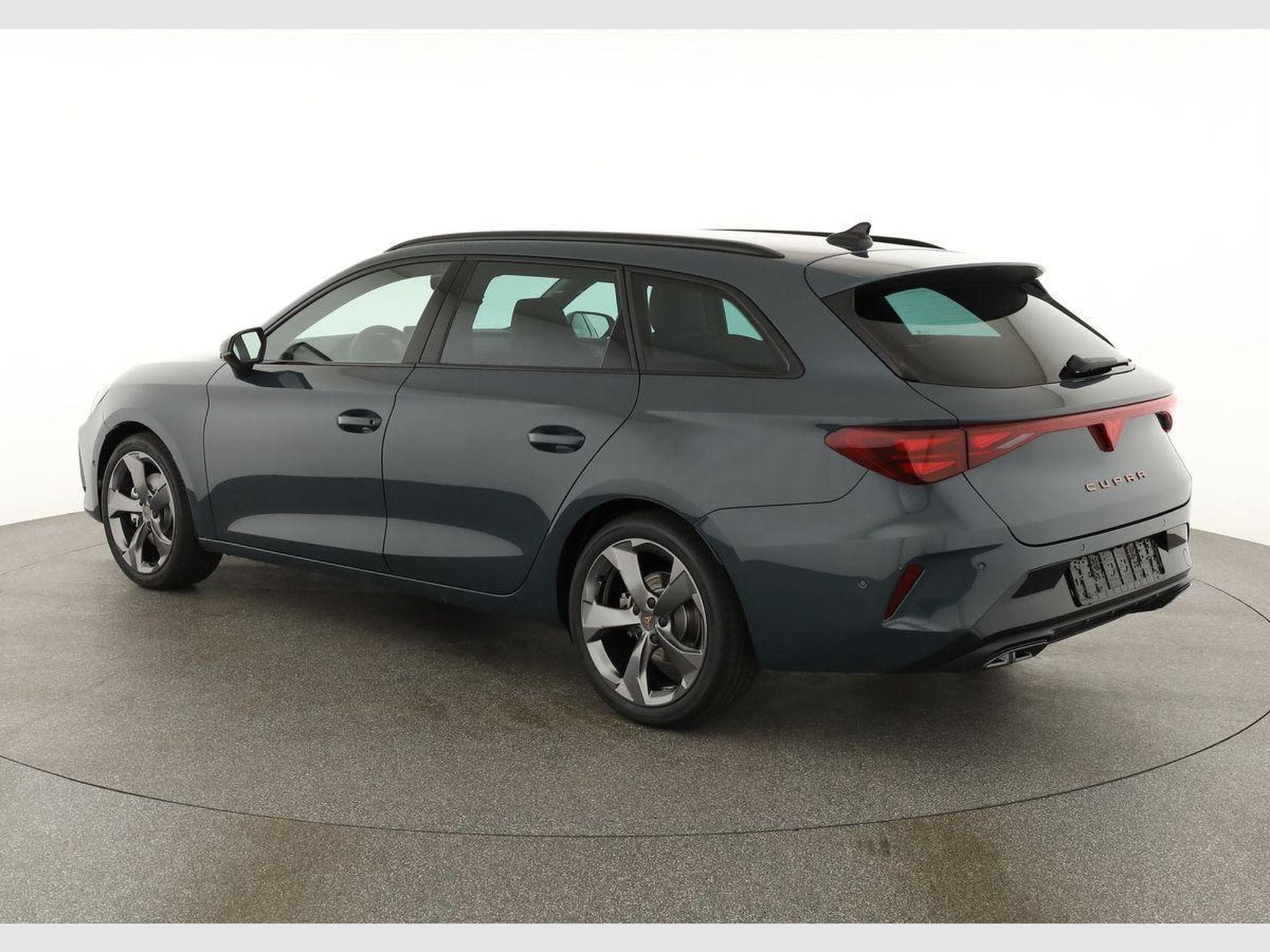 Cupra Leon 2.0 TSI 150 kW 4Drive (2026) - Photo 3