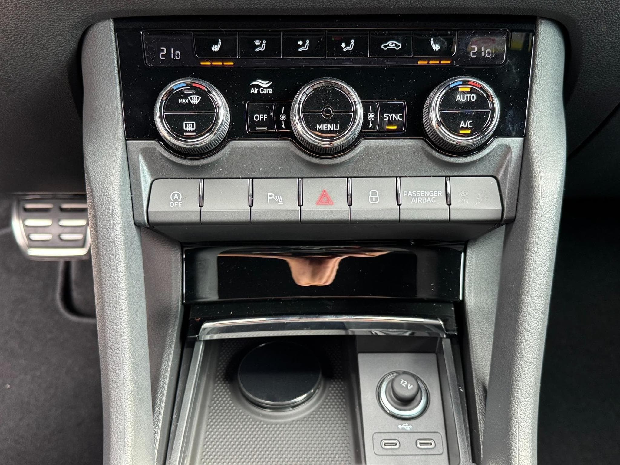 Skoda Karoq Sportline (2026) - Foto 16