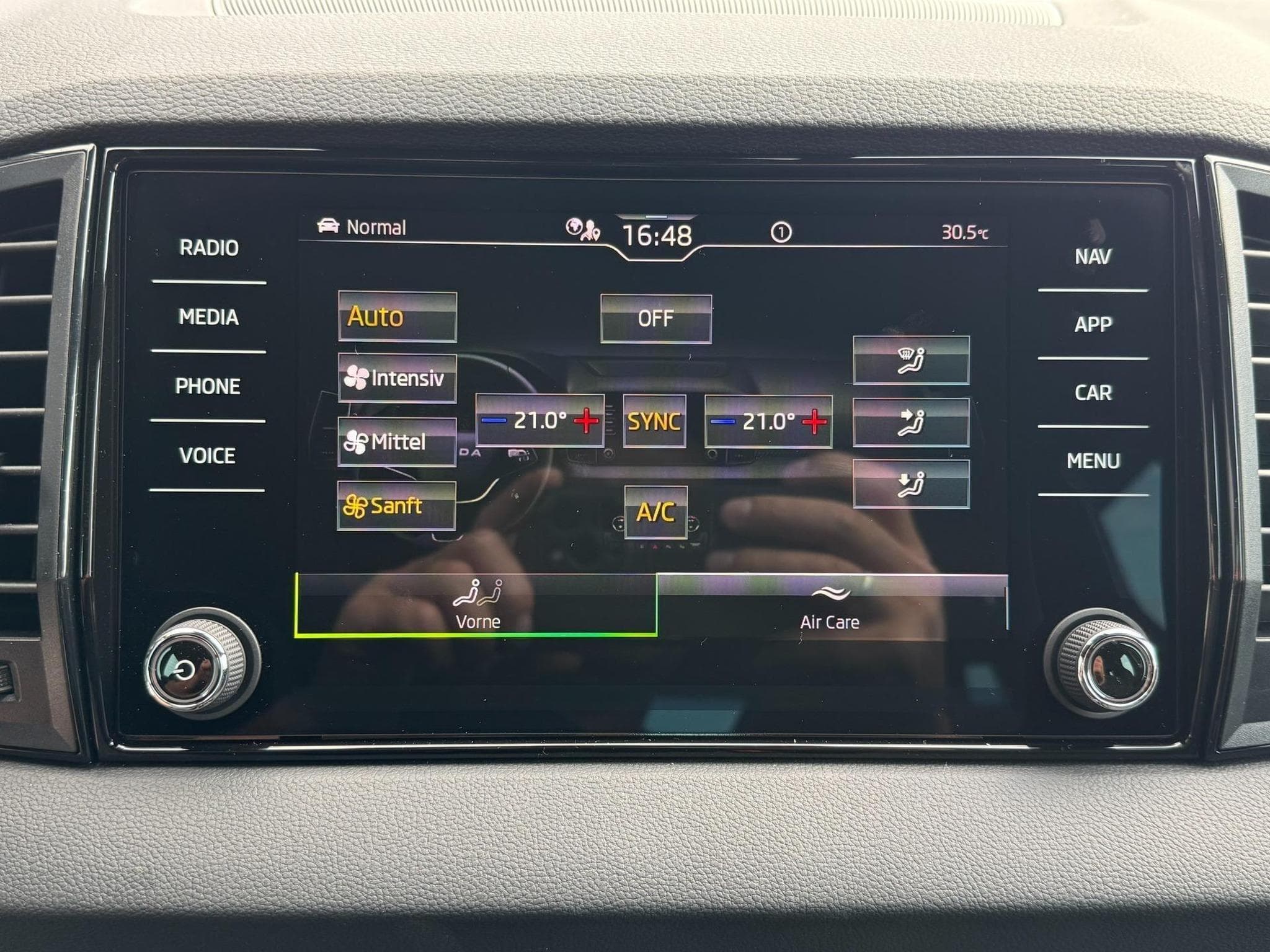 Skoda Karoq Sportline (2026) - Foto 21