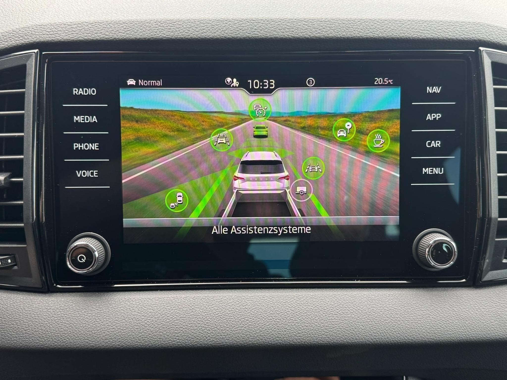 Skoda Karoq Sportline (2026) - Foto 17