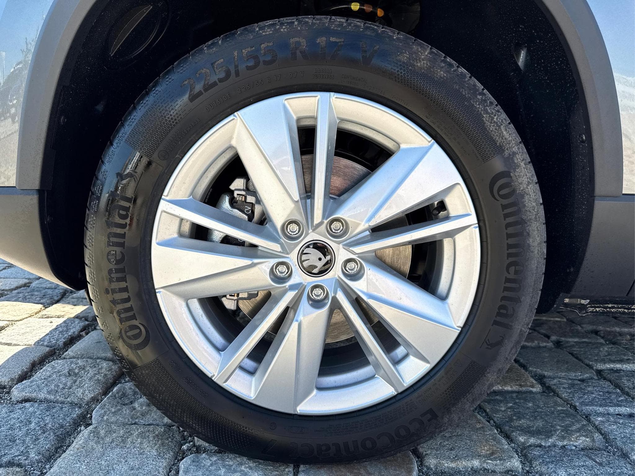 Skoda Karoq EXTRA 2,0 TDI (2026) - Foto 12