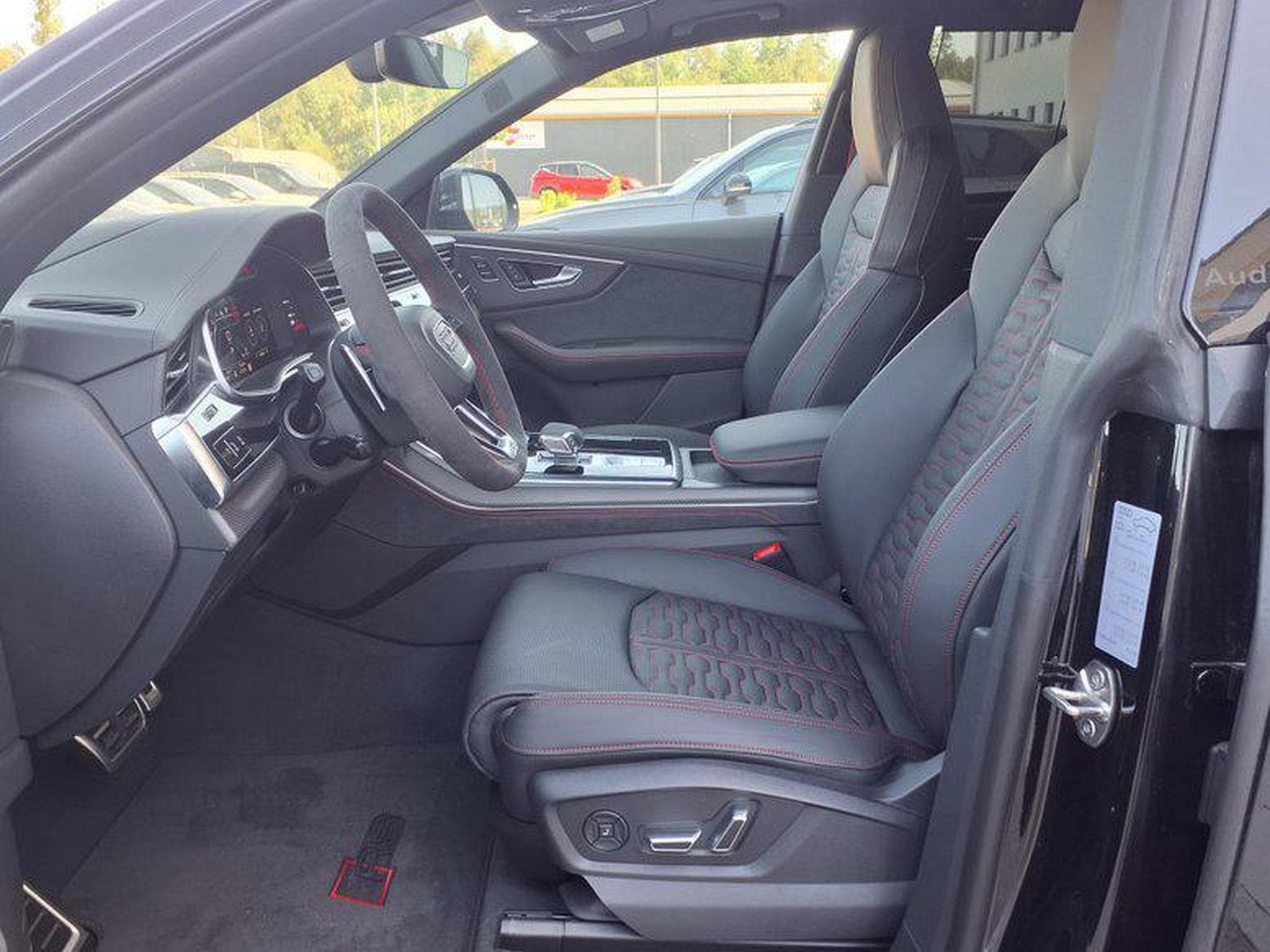Audi RSQ8 RS 4.0 TFSI 8-Gang-Tiptronic quattro (2026) - Photo 7