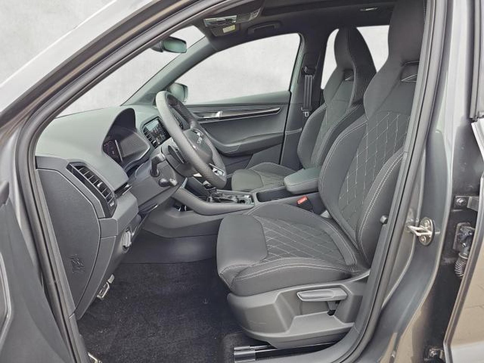 Skoda Karoq Sportline (2026) - Photo 9