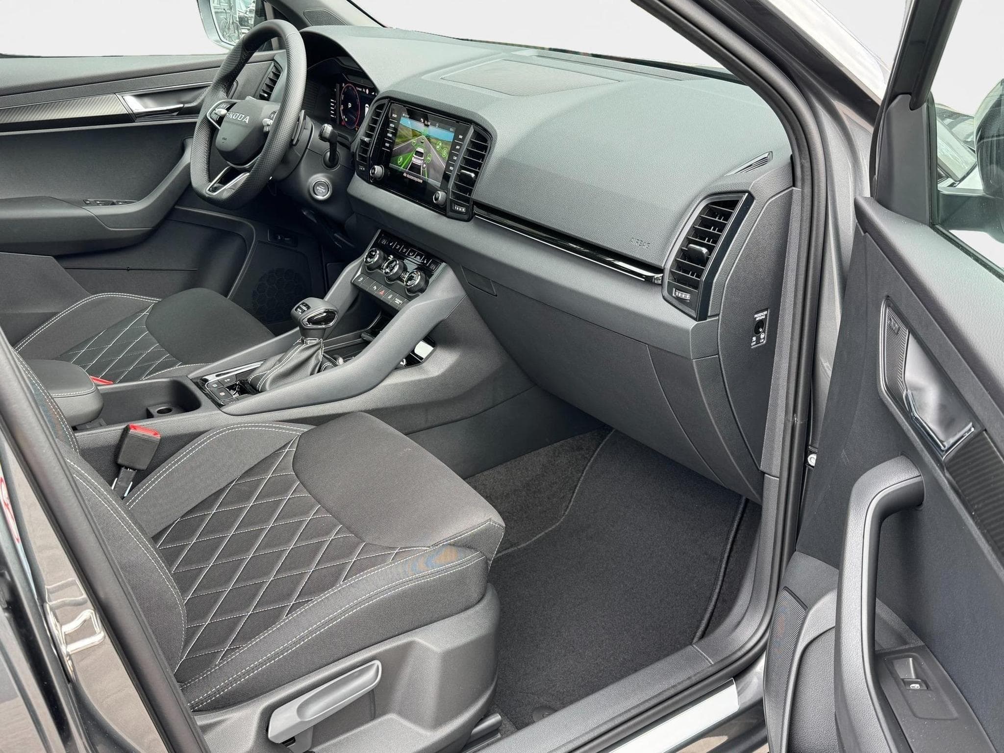 Skoda Karoq Sportline (2026) - Foto 8