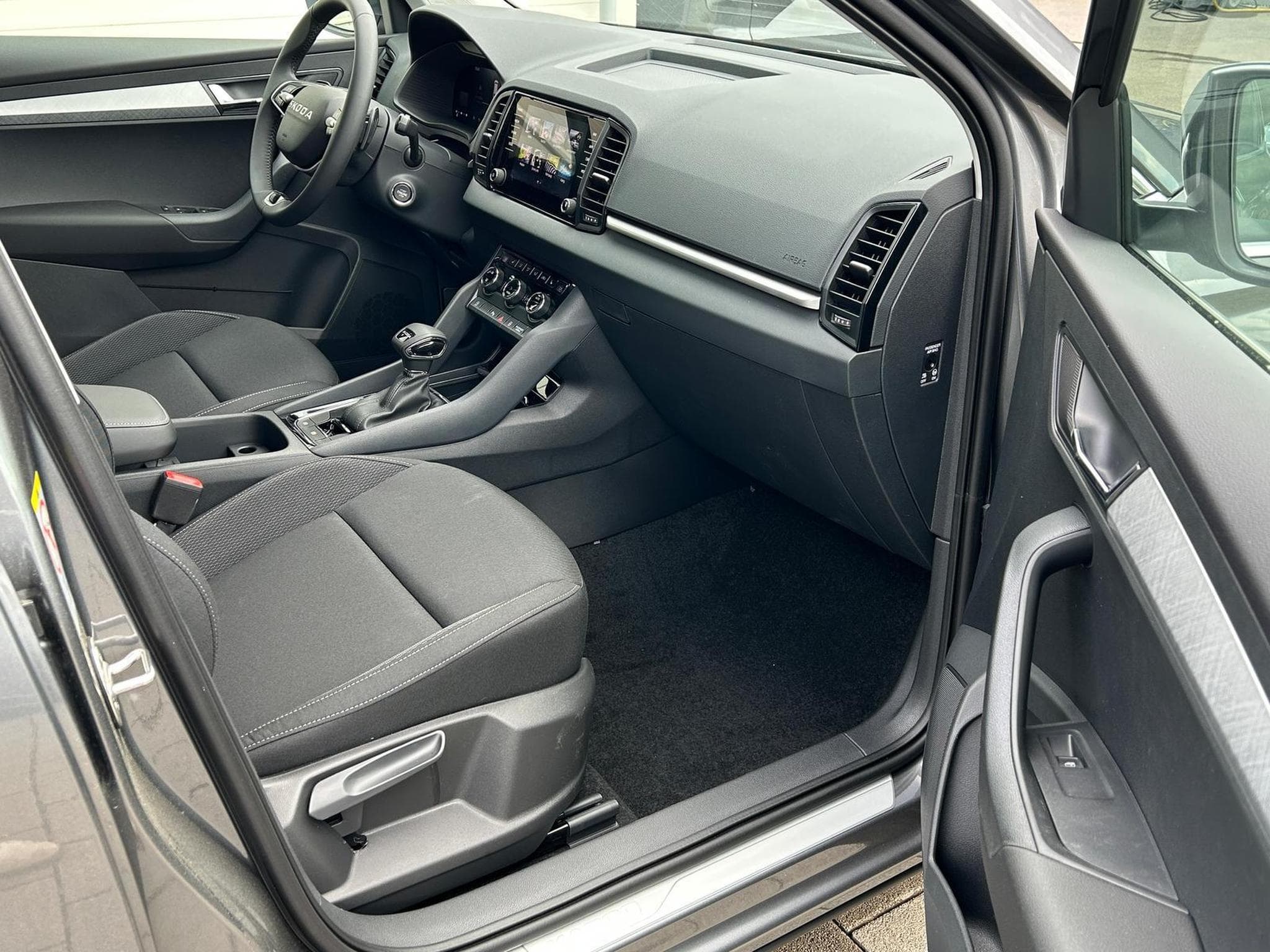 Skoda Karoq Extra (2026) - Foto 11