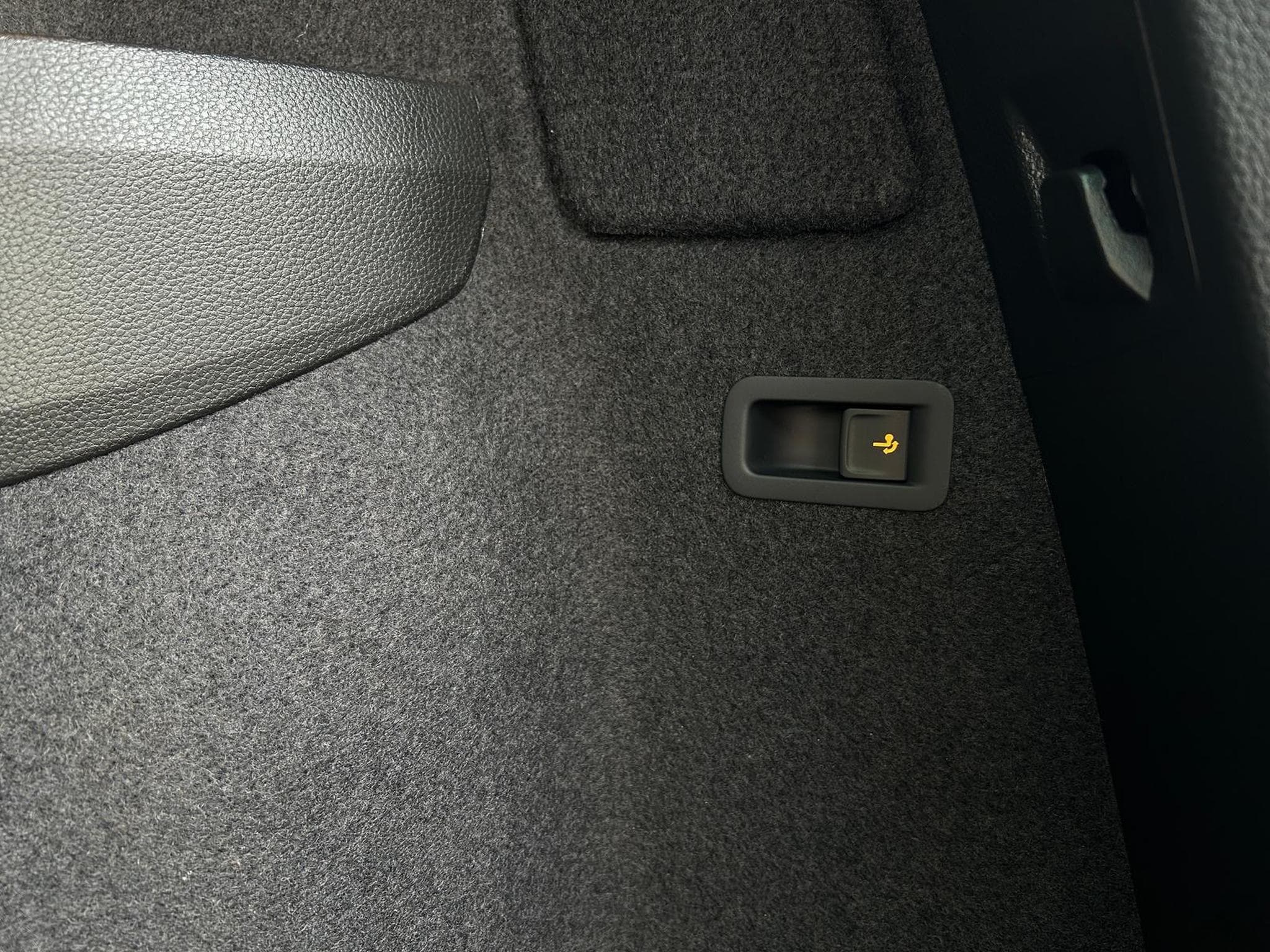 Skoda Karoq Extra (2026) - Foto 17