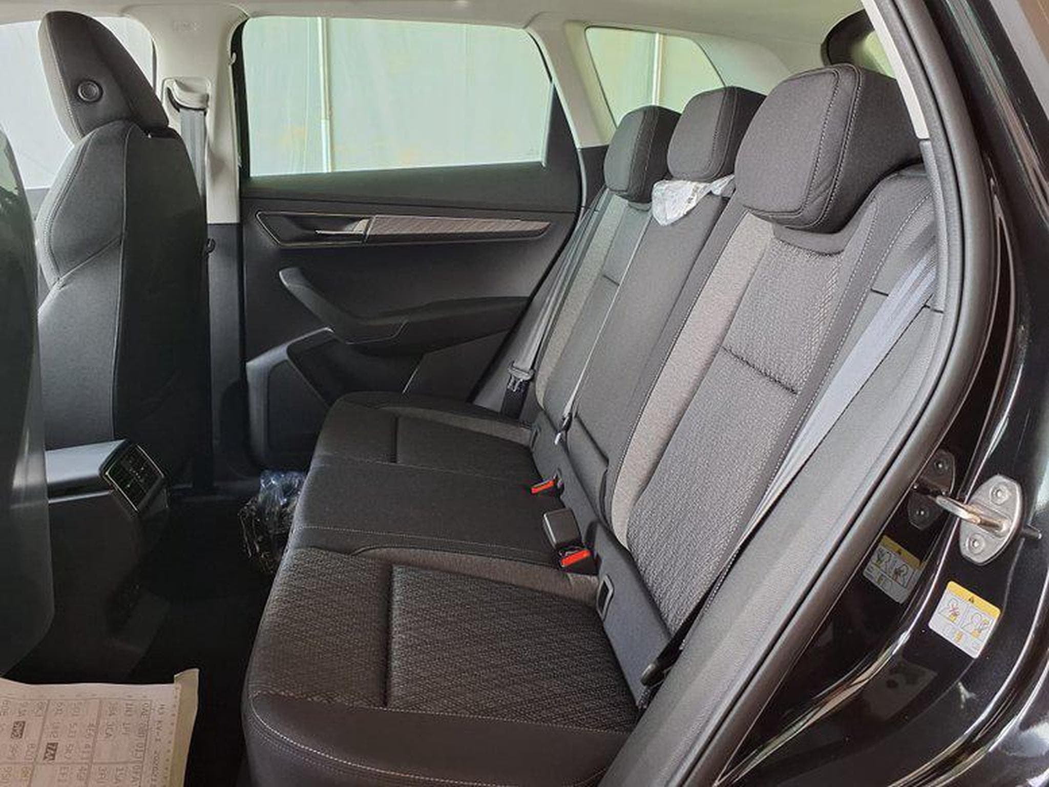 Skoda Karoq Selection 2.0 TDI 7-Gang-DSG 4x4 (2026) - Foto 6