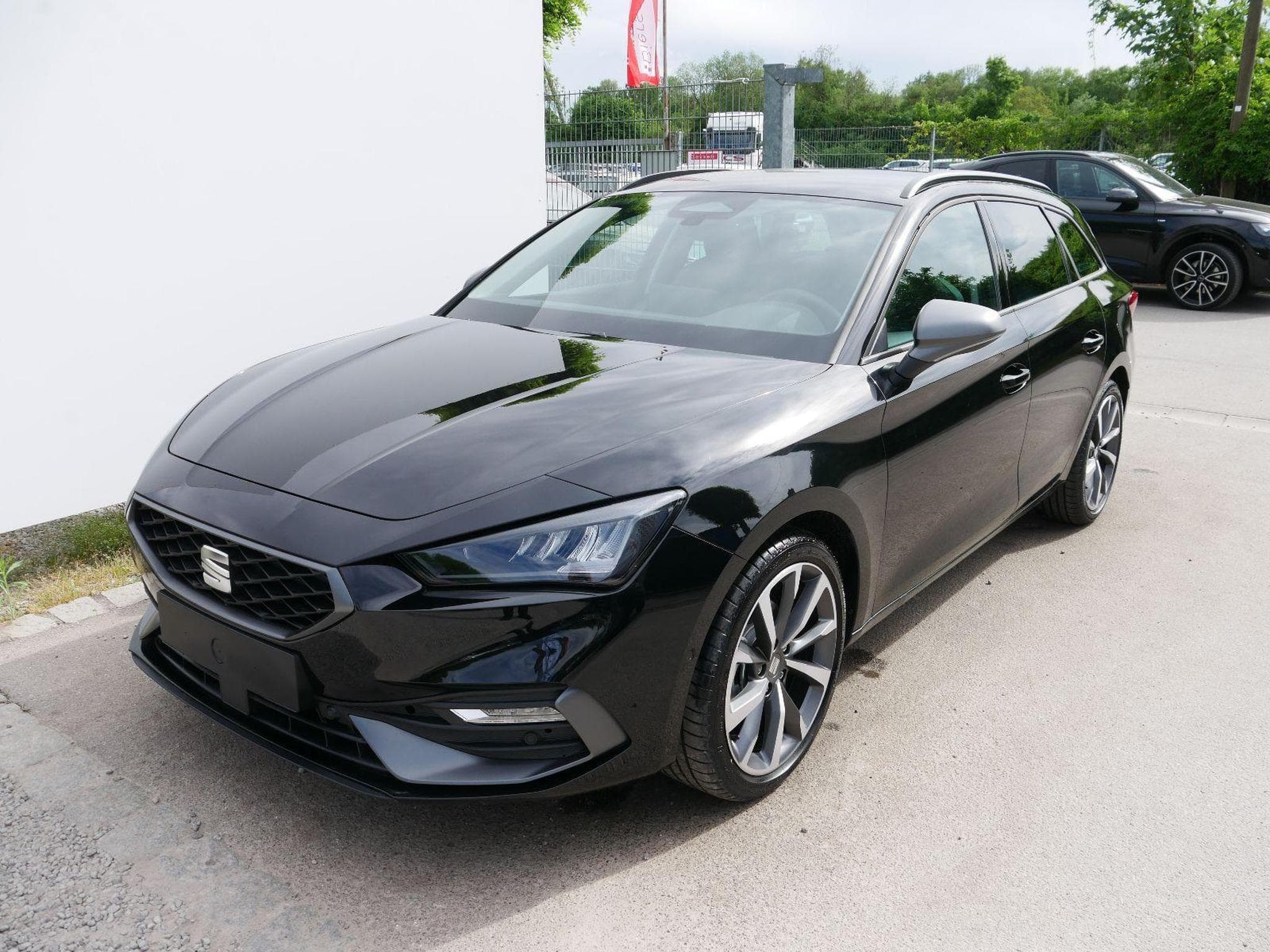 Seat Leon FR 1.5 eTSI (2025) - Foto 1
