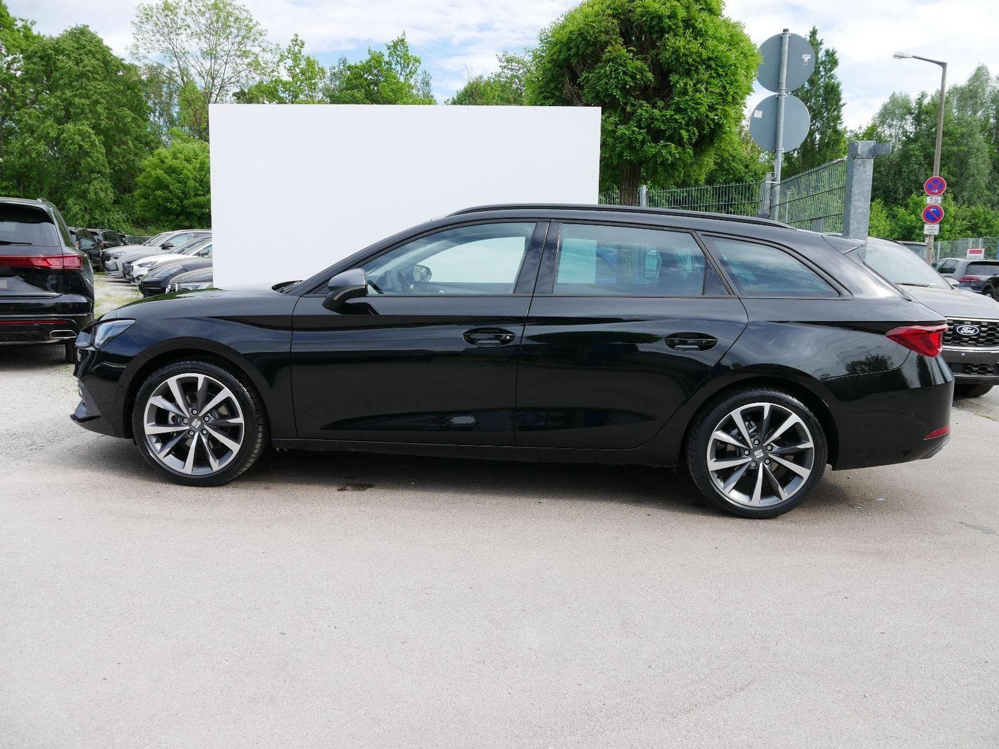 Seat Leon FR 1.5 eTSI (2025) - Foto 3