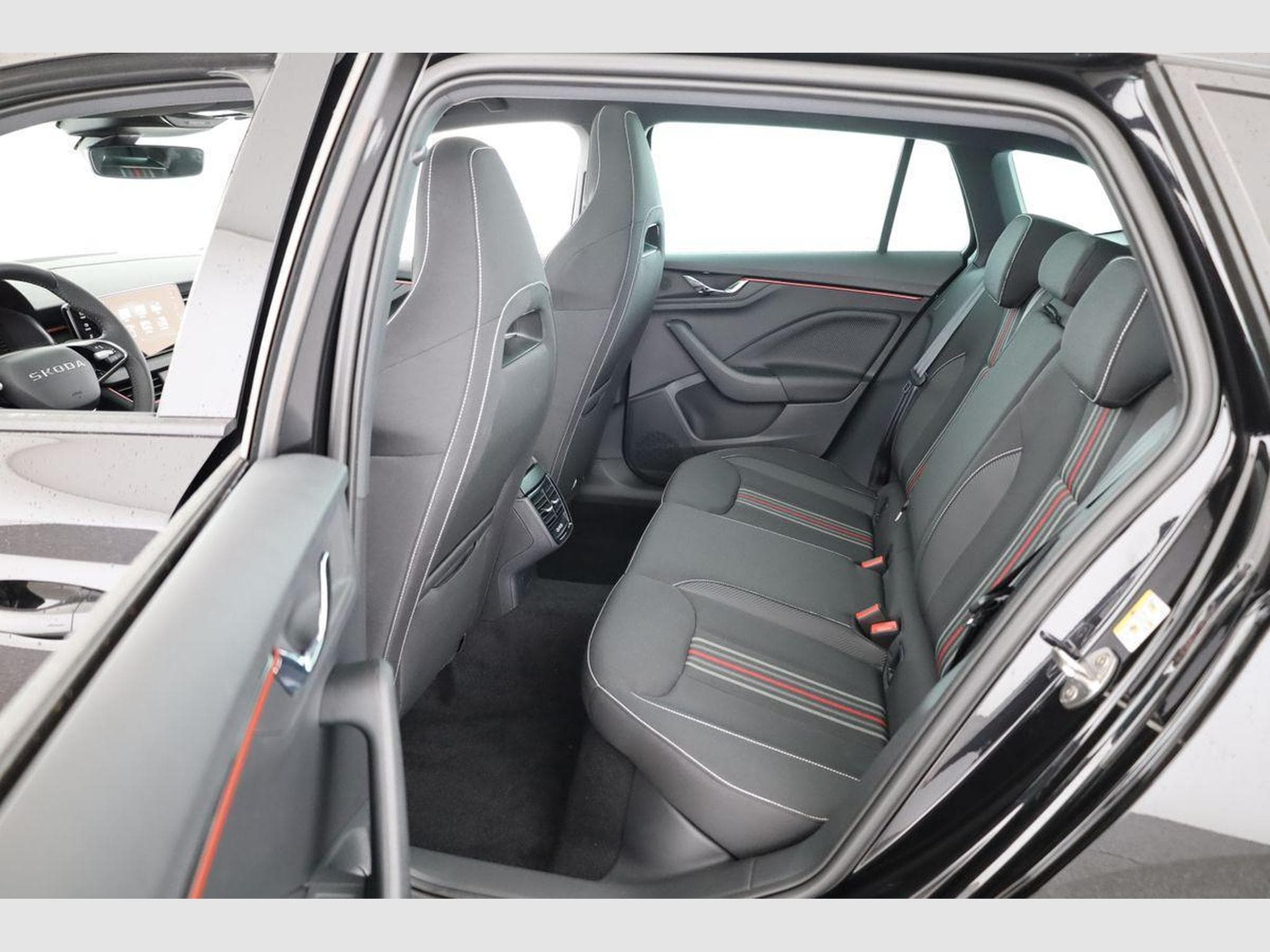 Skoda Scala Monte Carlo (2026) - Foto 12