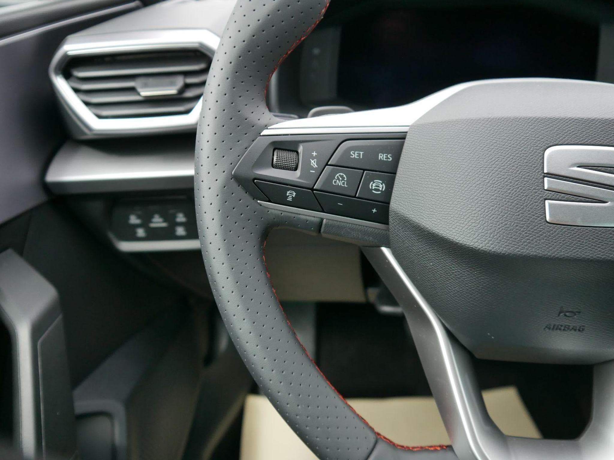 Seat Leon FR 2.0 TDI (2025) - Foto 13