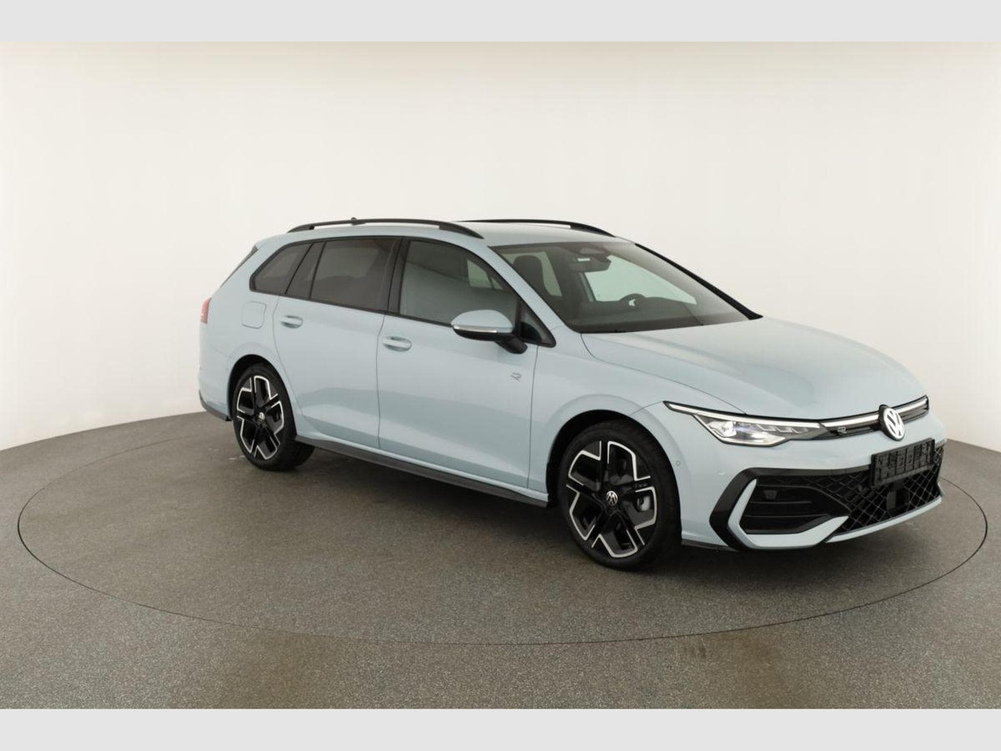 VW Golf Variant 2.0 TSI 150 kW 4Motion R-Line (2026) - Photo 25