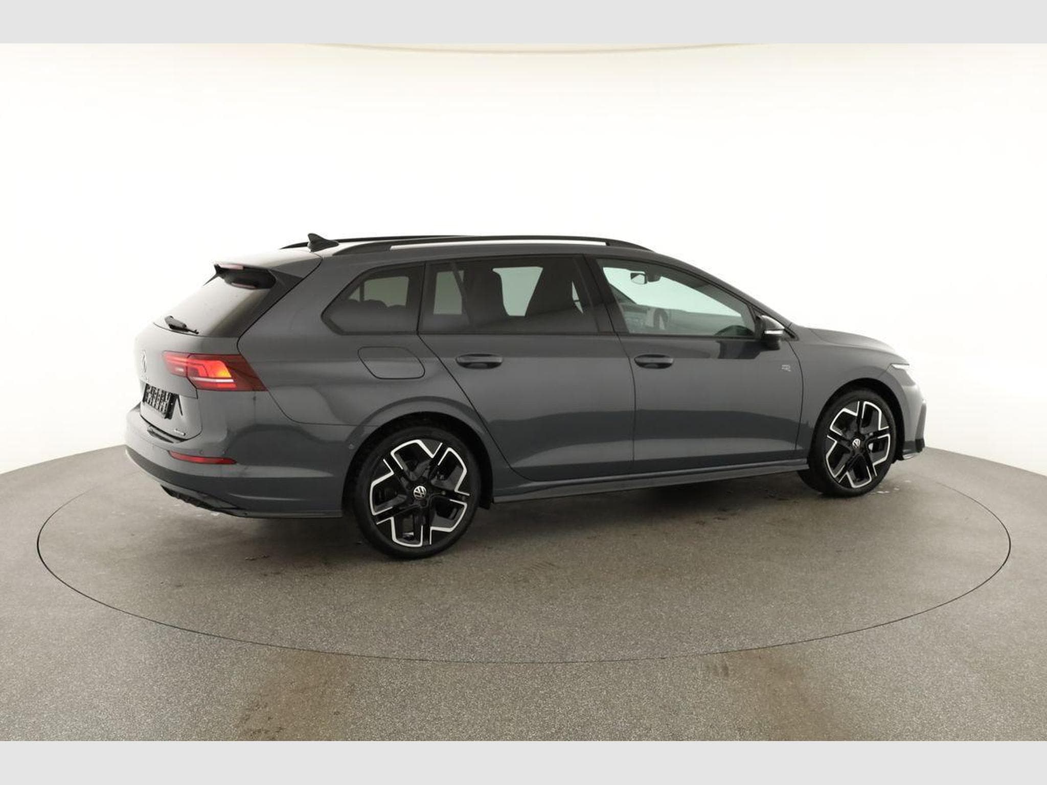 VW Golf Variant 2.0 TSI 150 kW 4Motion R-Line (2026) - Foto 20