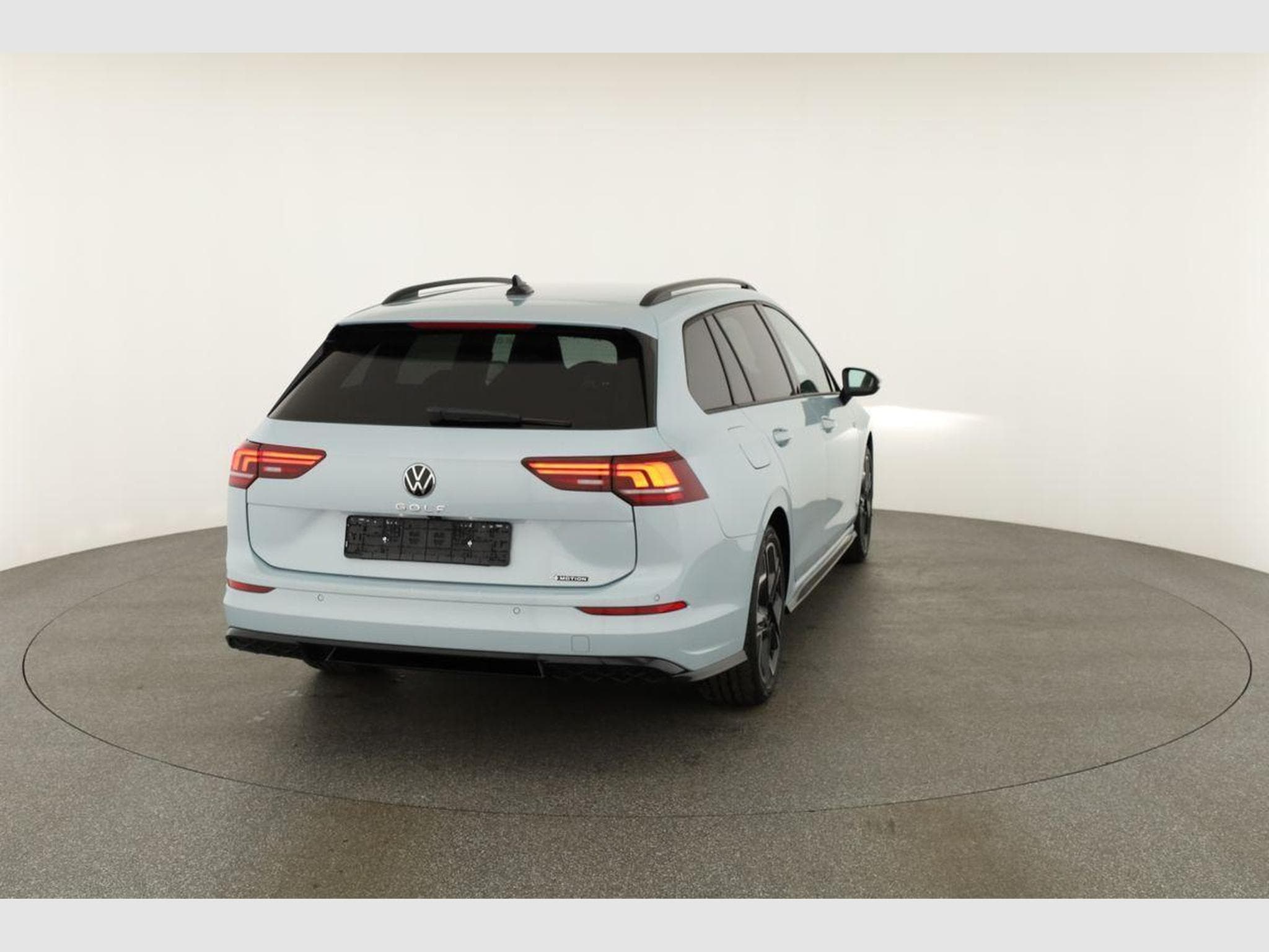 VW Golf Variant 2.0 TSI 150 kW 4Motion R-Line (2026) - Foto 17