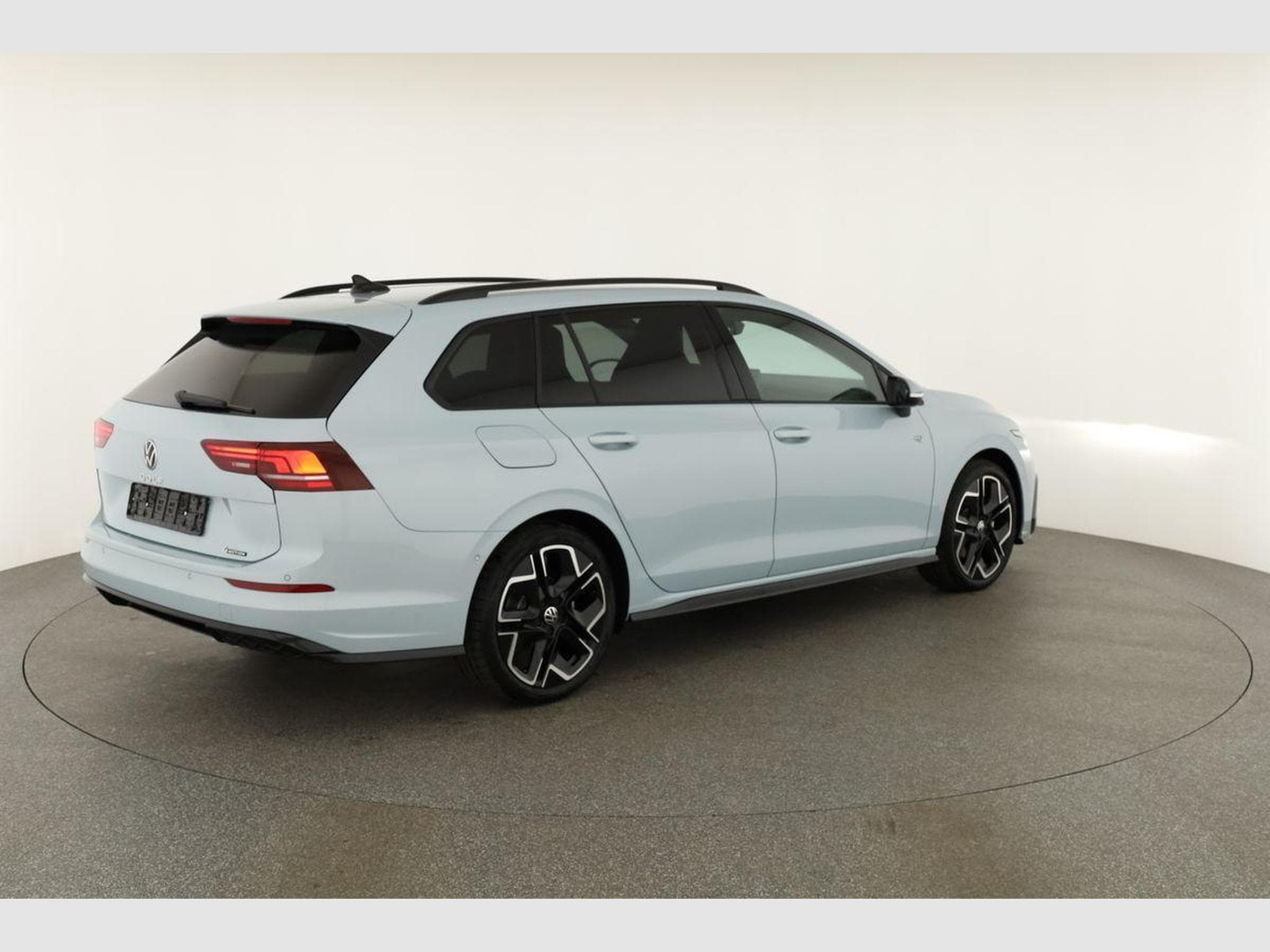 VW Golf Variant 2.0 TSI 150 kW 4Motion R-Line (2026) - Foto 19