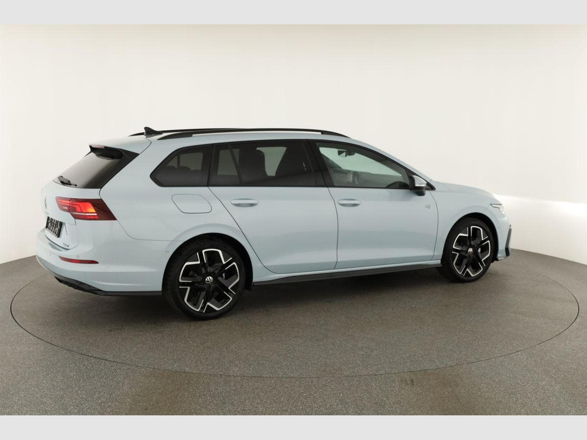 VW Golf Variant 2.0 TSI 150 kW 4Motion R-Line (2026) - Foto 20