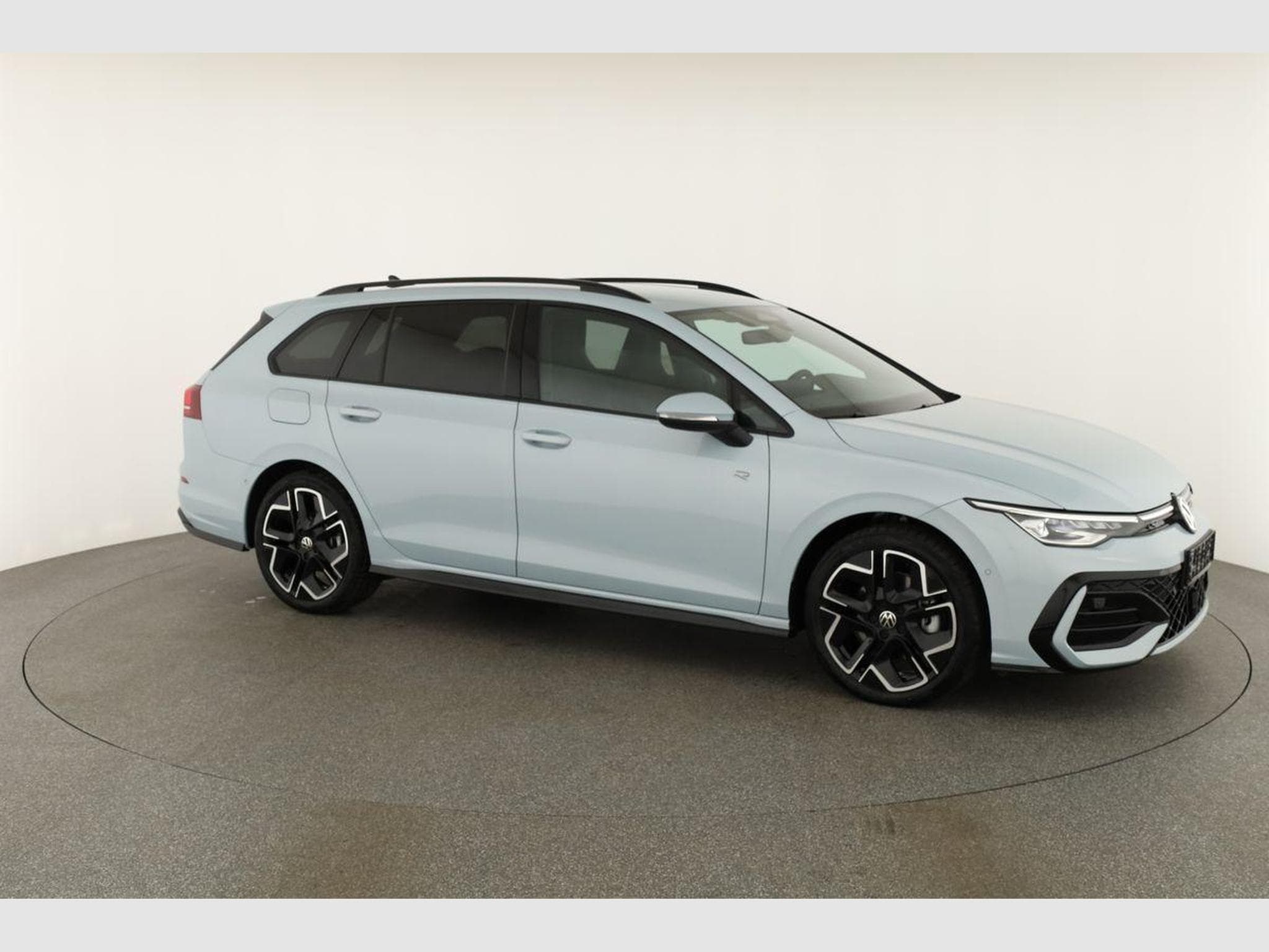 VW Golf Variant 2.0 TSI 150 kW 4Motion R-Line (2026) - Foto 24