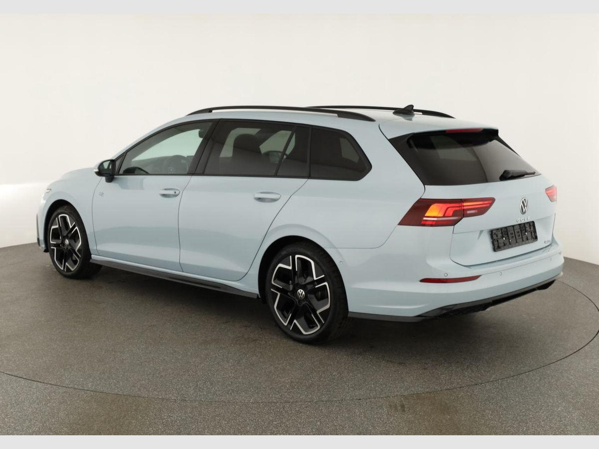 VW Golf Variant 2.0 TSI 150 kW 4Motion R-Line (2026) - Foto 3