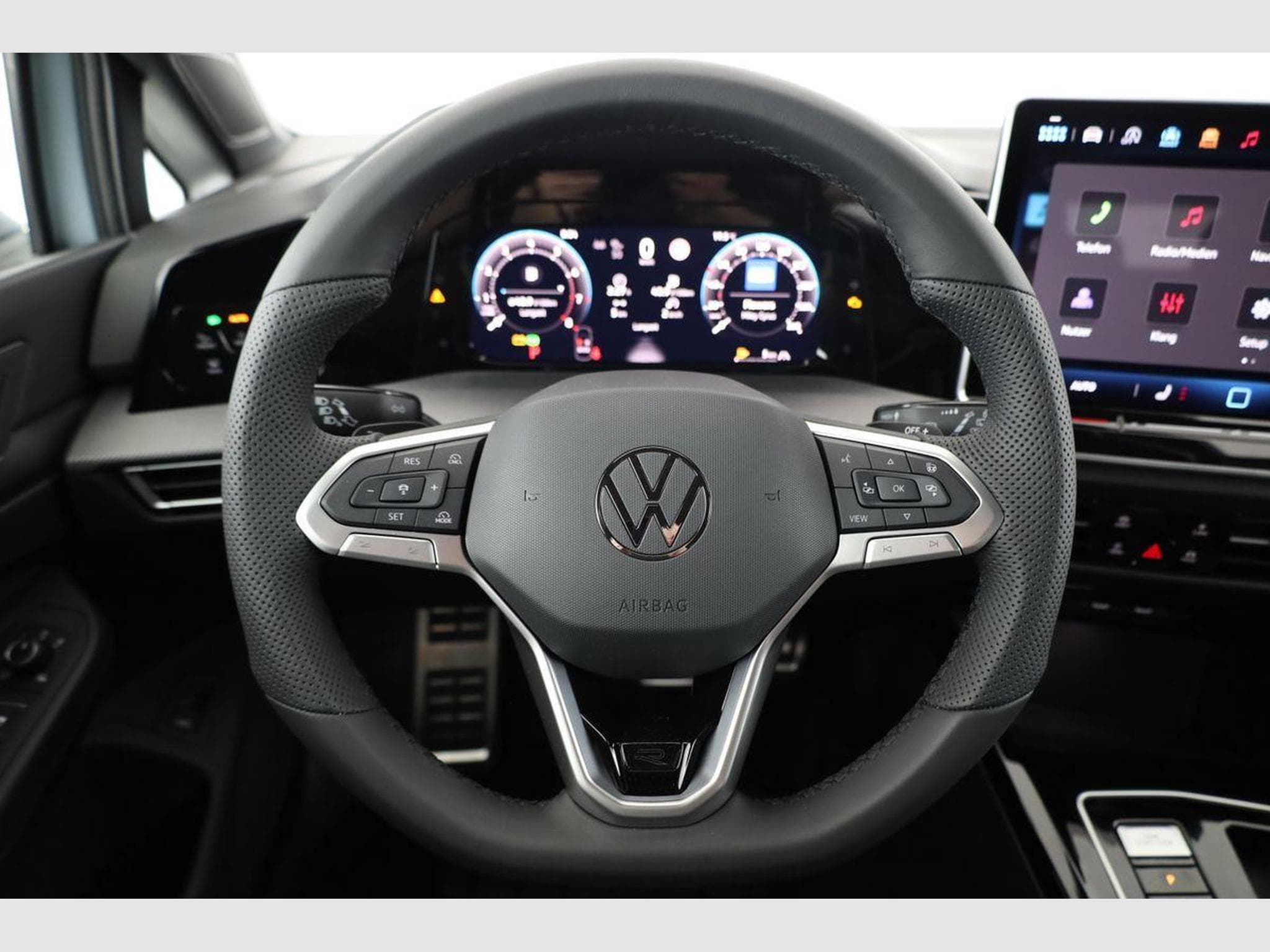 VW Golf Variant 2.0 TSI 150 kW 4Motion R-Line (2026) - Foto 5