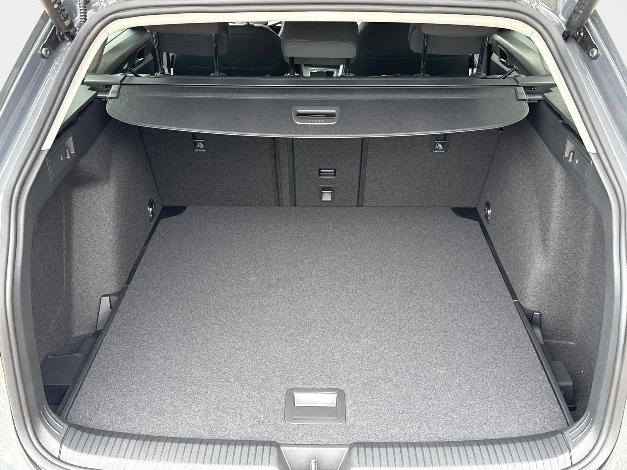 VW Golf Variant Prime (2026) - Foto 11