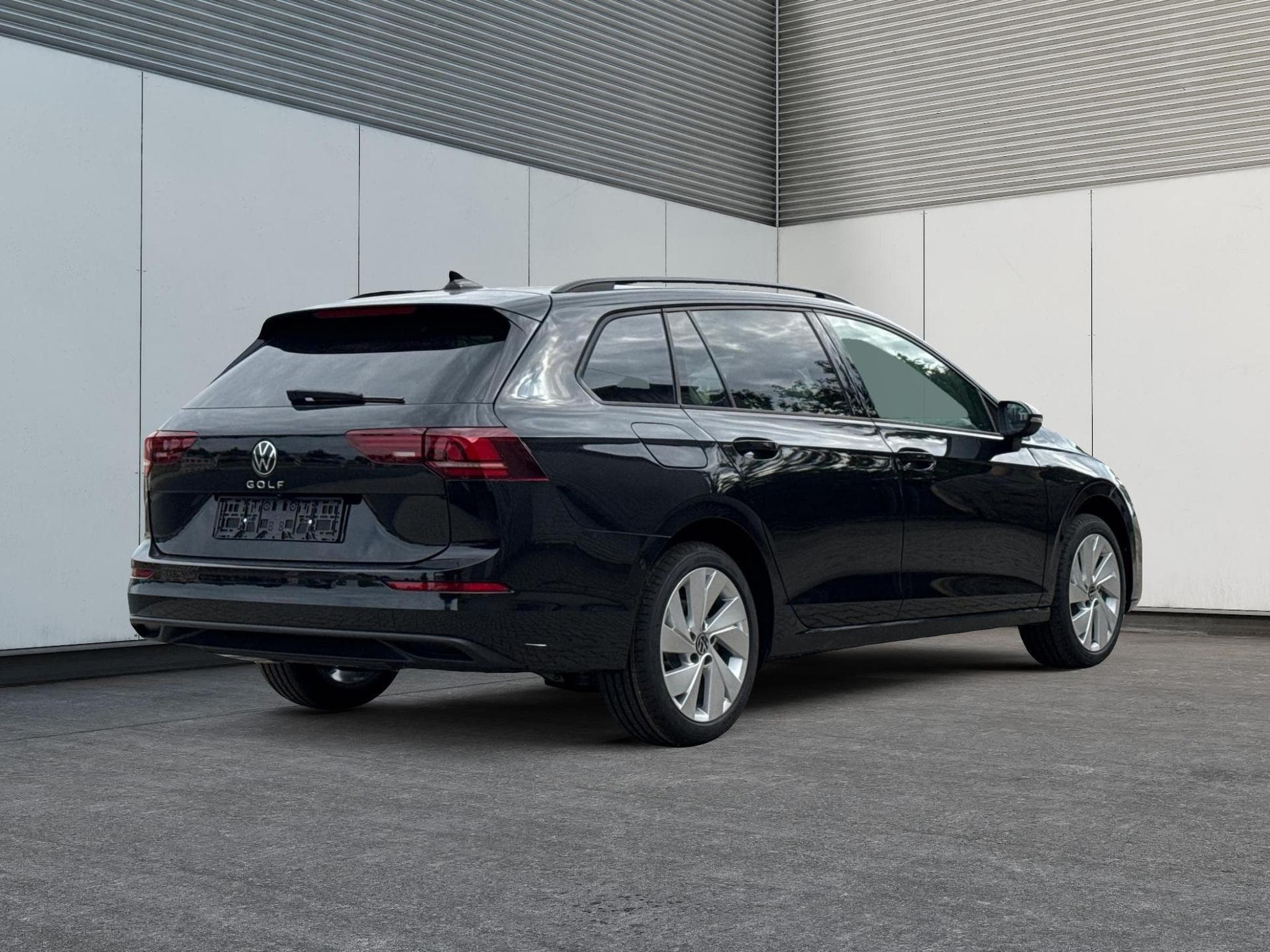 VW Golf Variant Prime (2026) - Photo 3