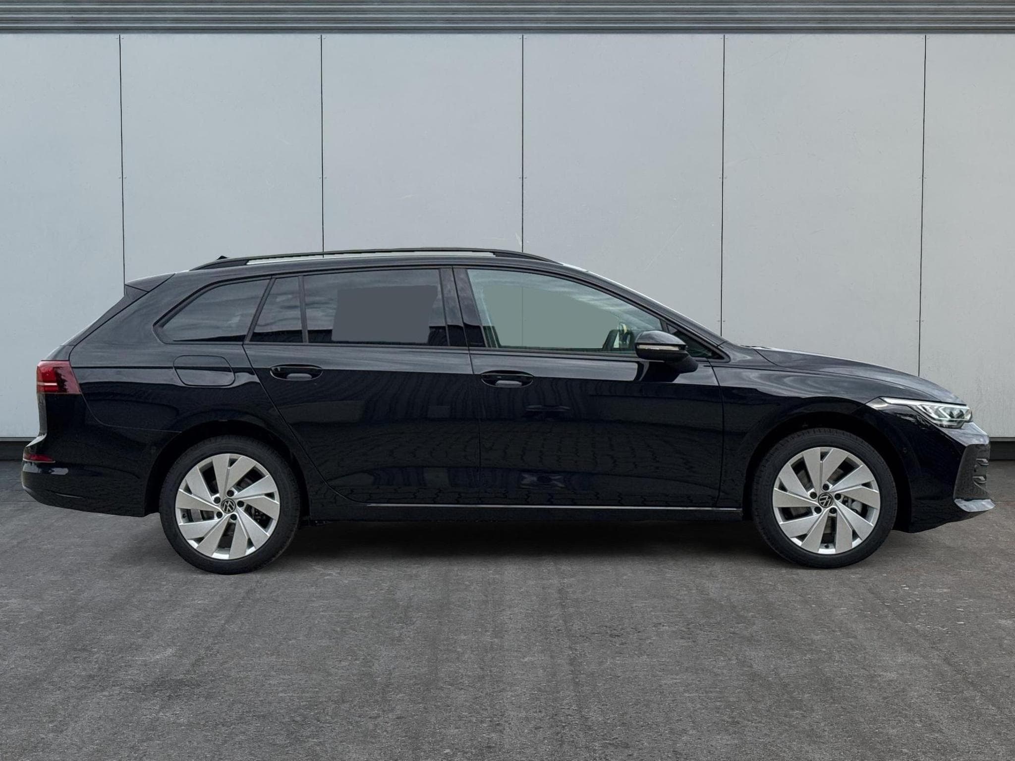 VW Golf Variant Prime (2026) - Photo 5