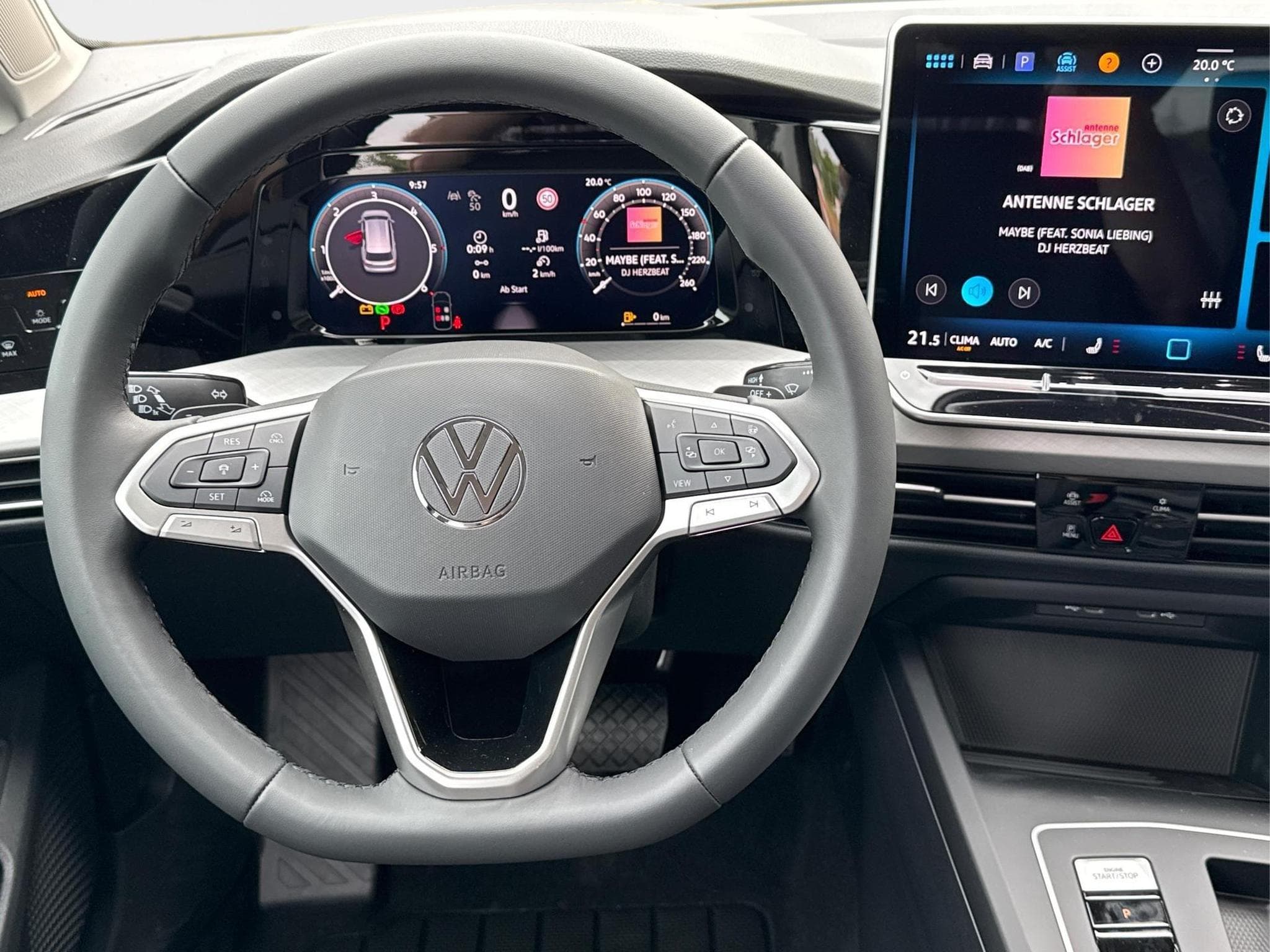 VW Golf Variant Prime (2026) - Photo 8