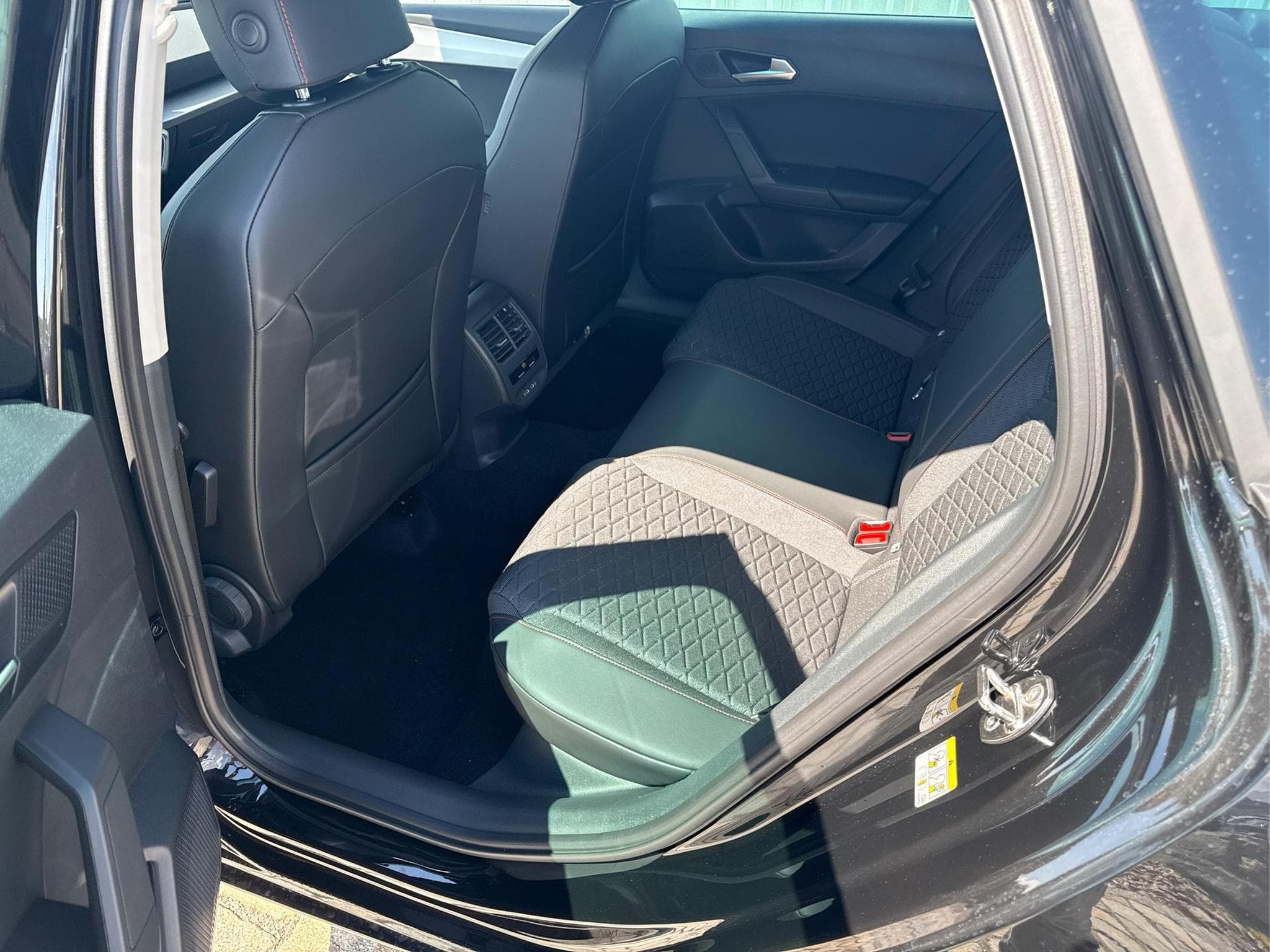 Seat Leon FR 1.5 eTSI (2026) - Photo 7