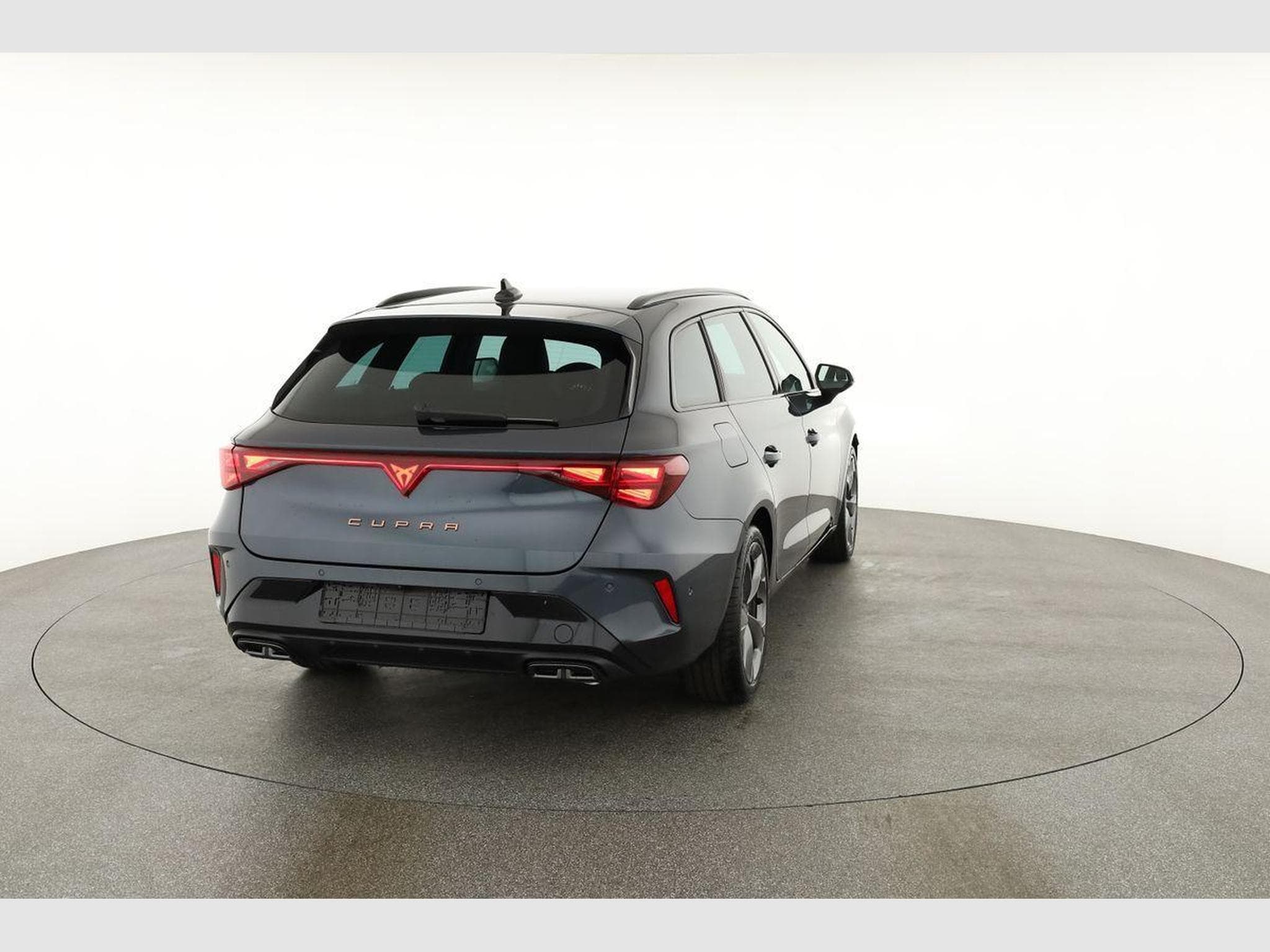 Seat Leon 2.0 TSI 150 kW 4Drive (2026) - Photo 15