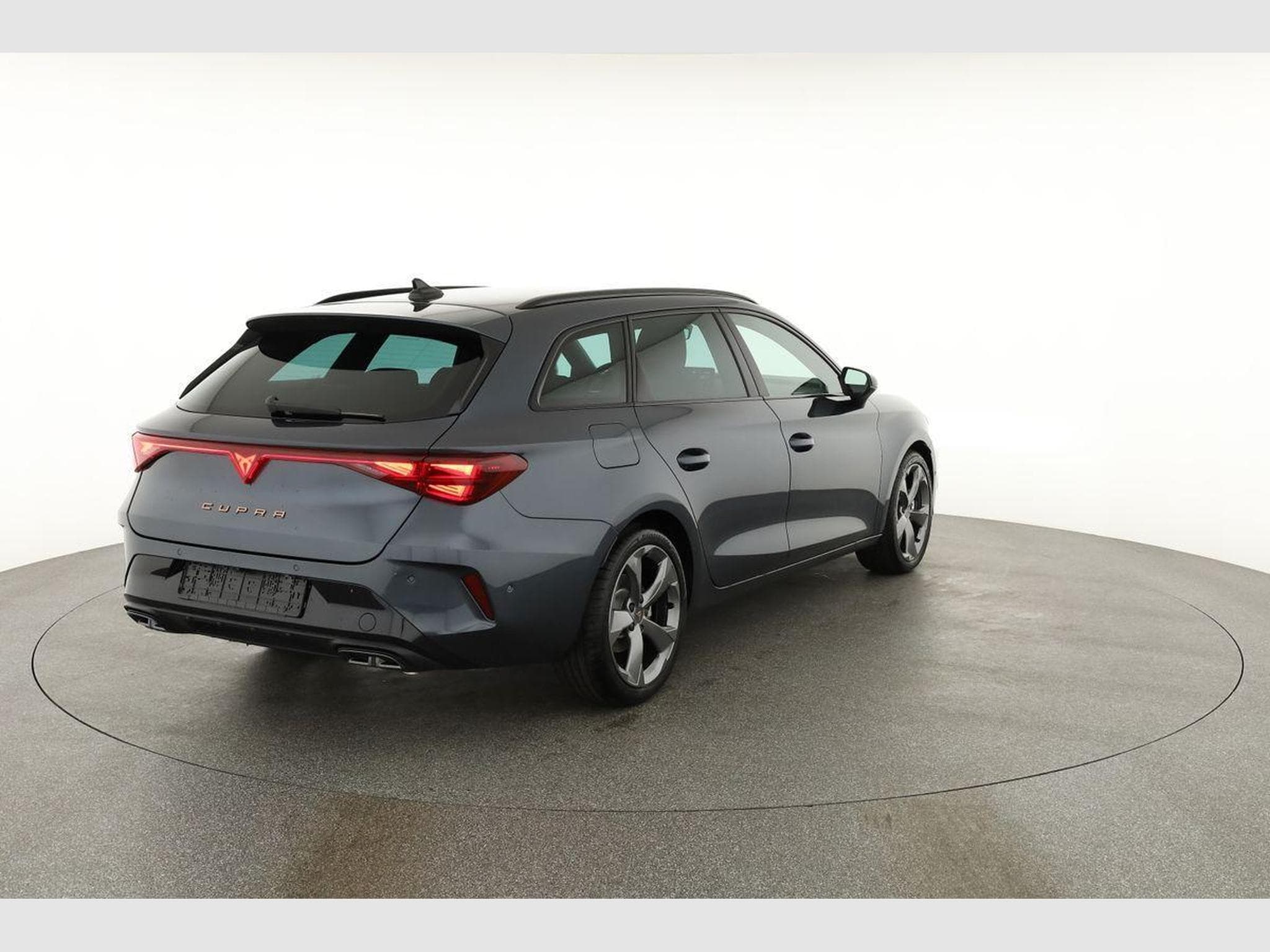 Seat Leon 2.0 TSI 150 kW 4Drive (2026) - Photo 16