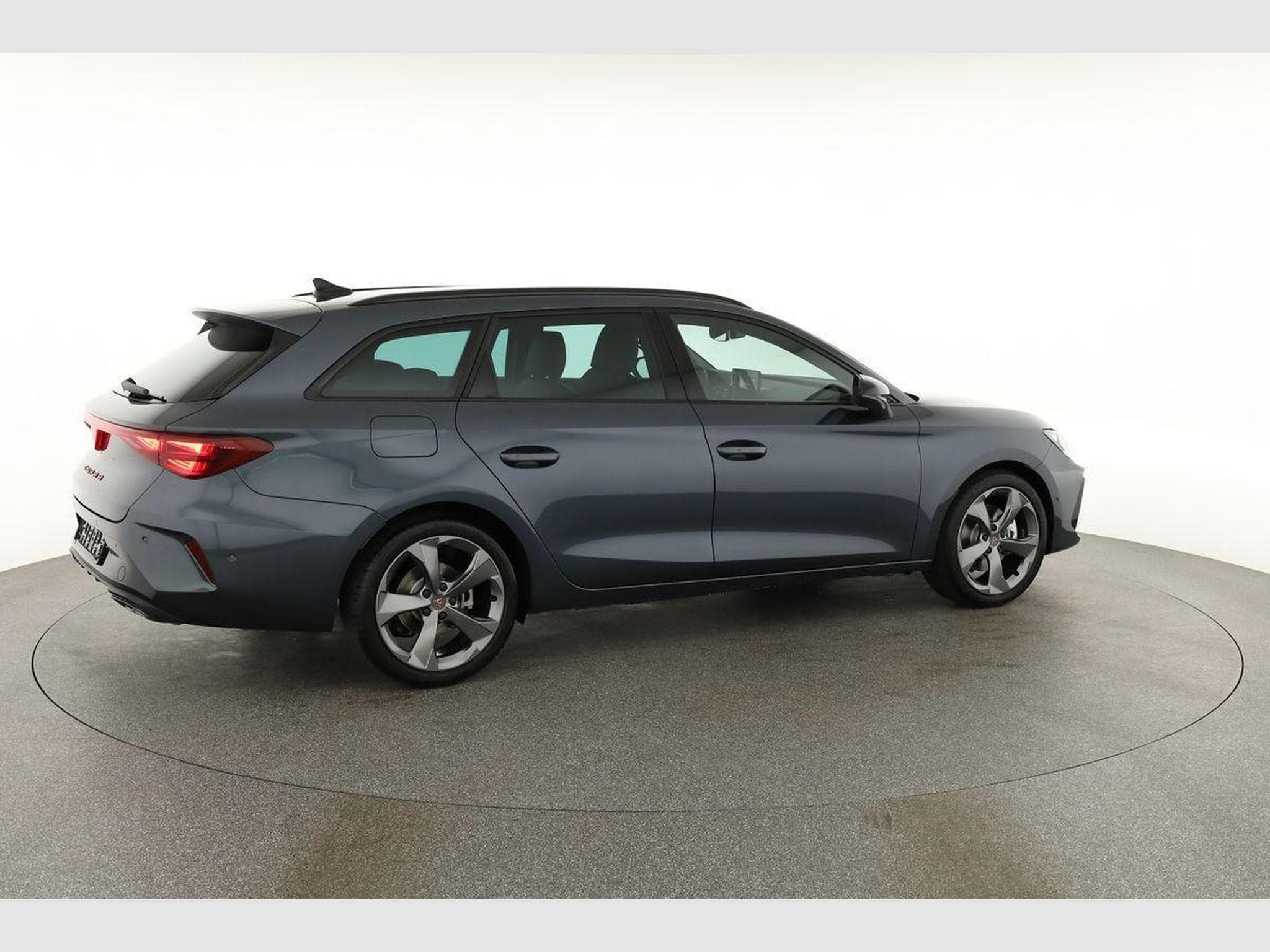 Seat Leon 2.0 TSI 150 kW 4Drive (2026) - Photo 18