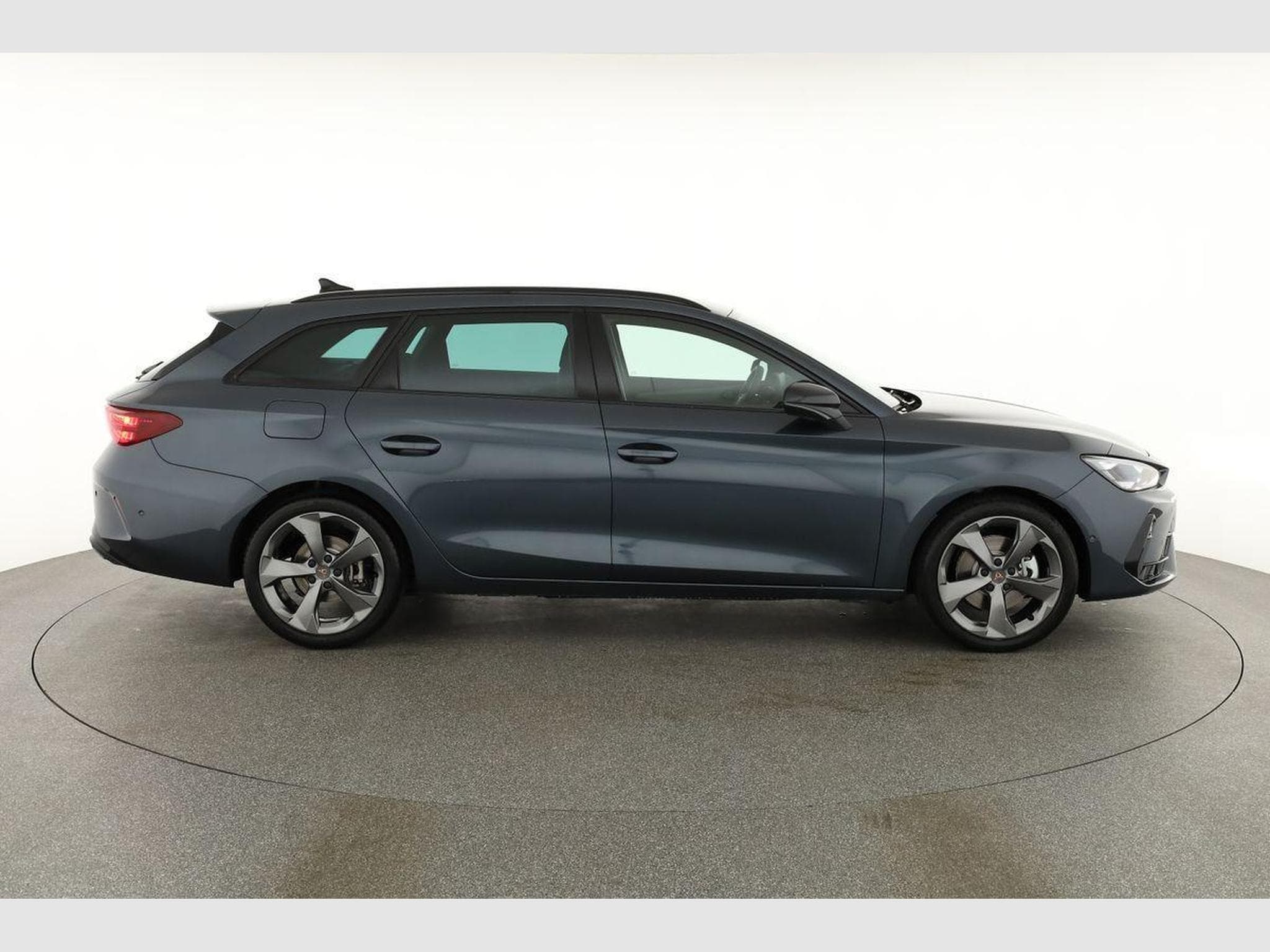 Seat Leon 2.0 TSI 150 kW 4Drive (2026) - Photo 20