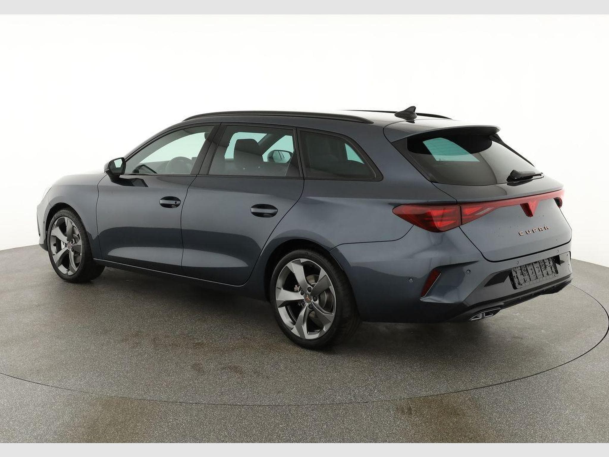 Seat Leon 2.0 TSI 150 kW 4Drive (2026) - Photo 3