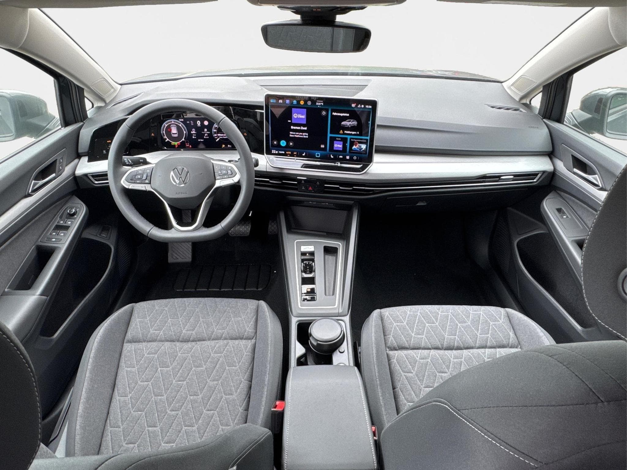 VW Golf Variant Prime (2026) - Photo 7