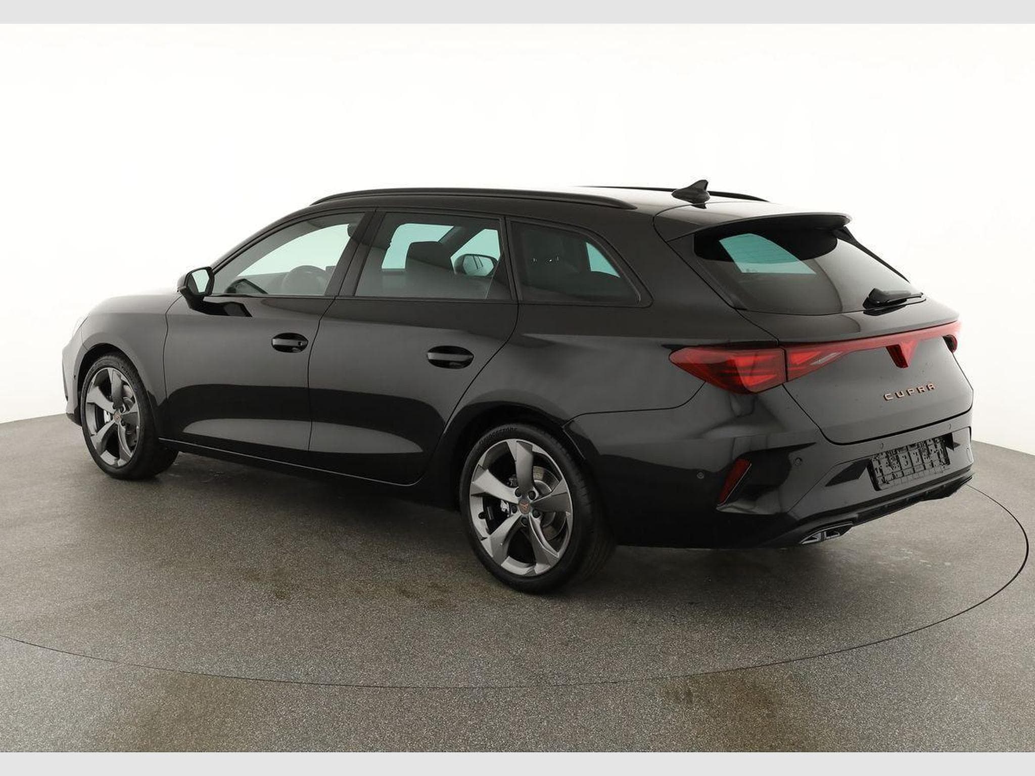 Seat Leon 2.0 TSI 150 kW 4Drive (2026) - Photo 3
