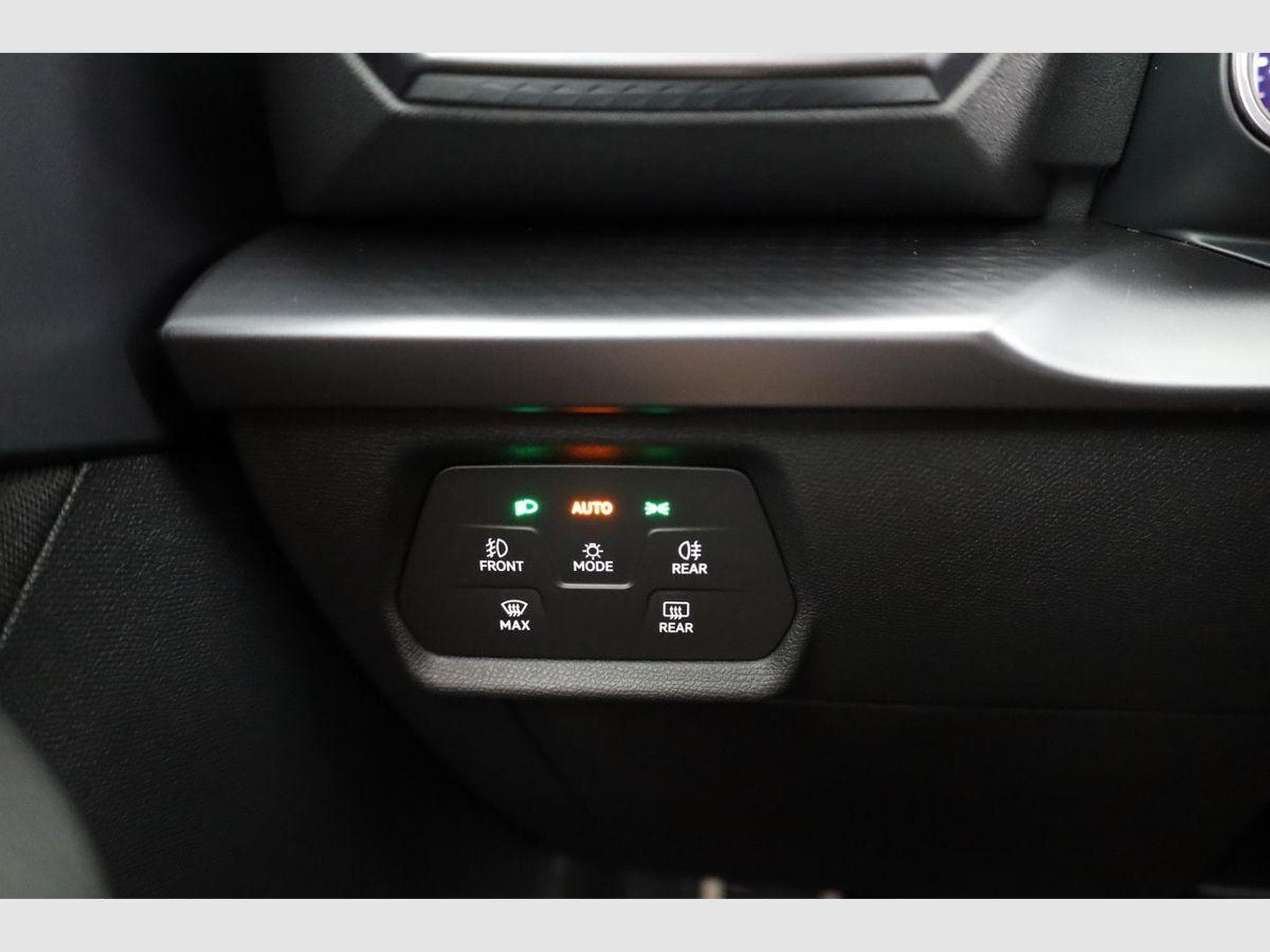 Seat Leon 2.0 TSI 150 kW 4Drive (2026) - Photo 8