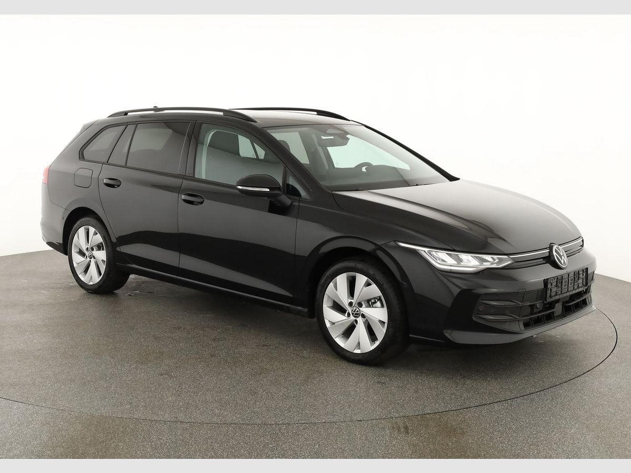 VW Golf Variant 1.5 eTSI 110 kW Life (2026) - Photo 1