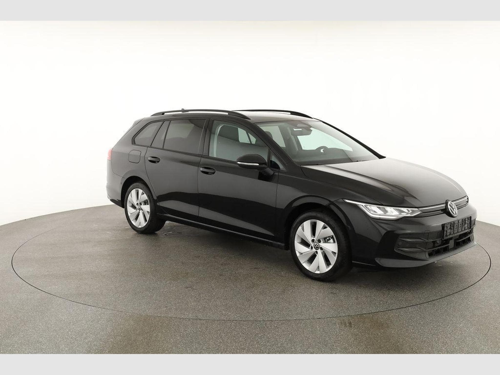 VW Golf Variant 1.5 eTSI 110 kW Life (2026) - Photo 23