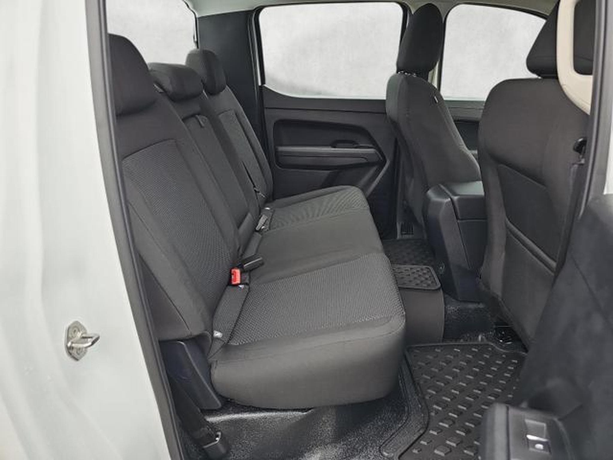 VW Amarok 2.0 TDI 4MOTION (2026) - Photo 13