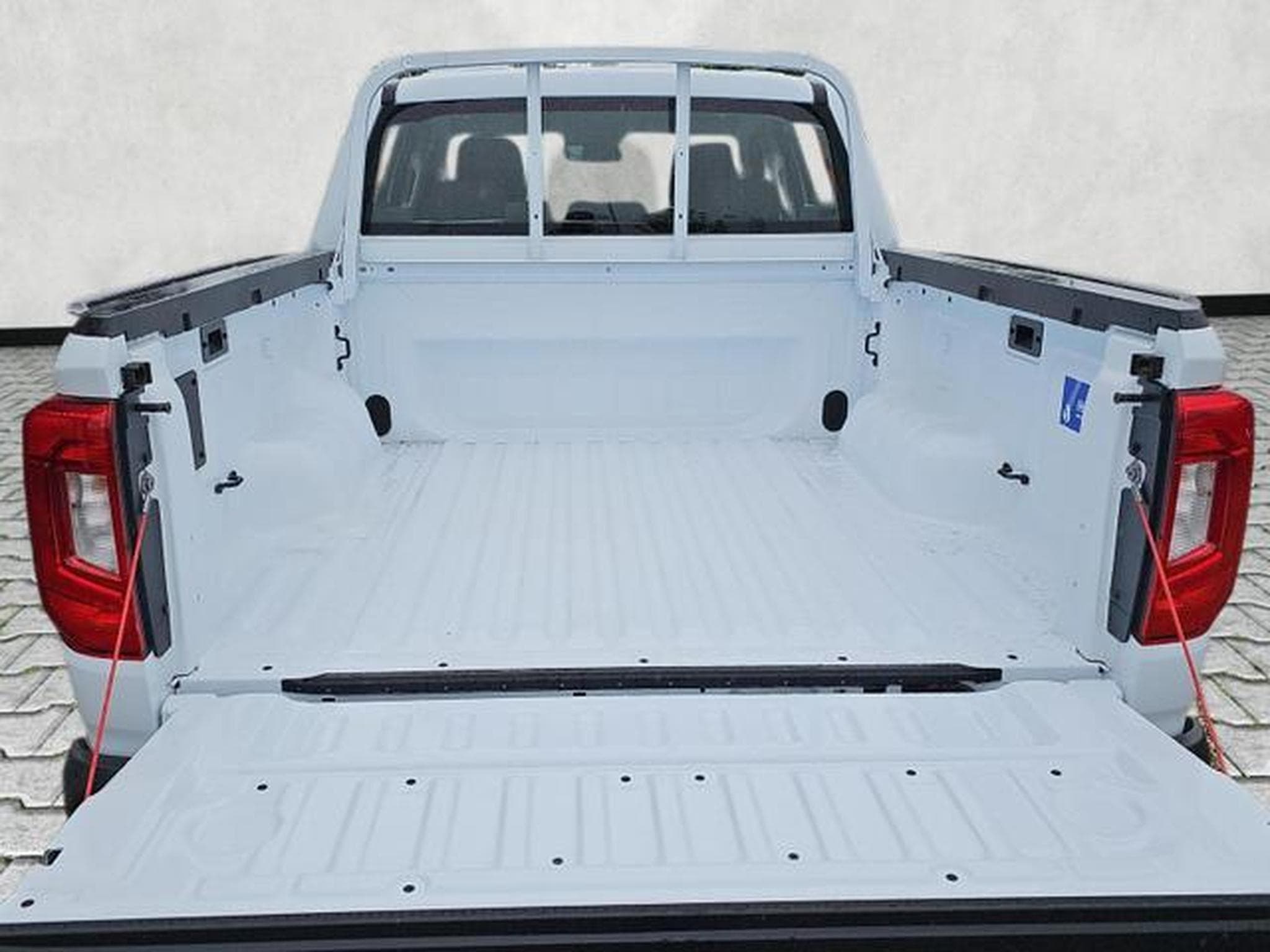 VW Amarok 2.0 TDI 4MOTION (2026) - Photo 14