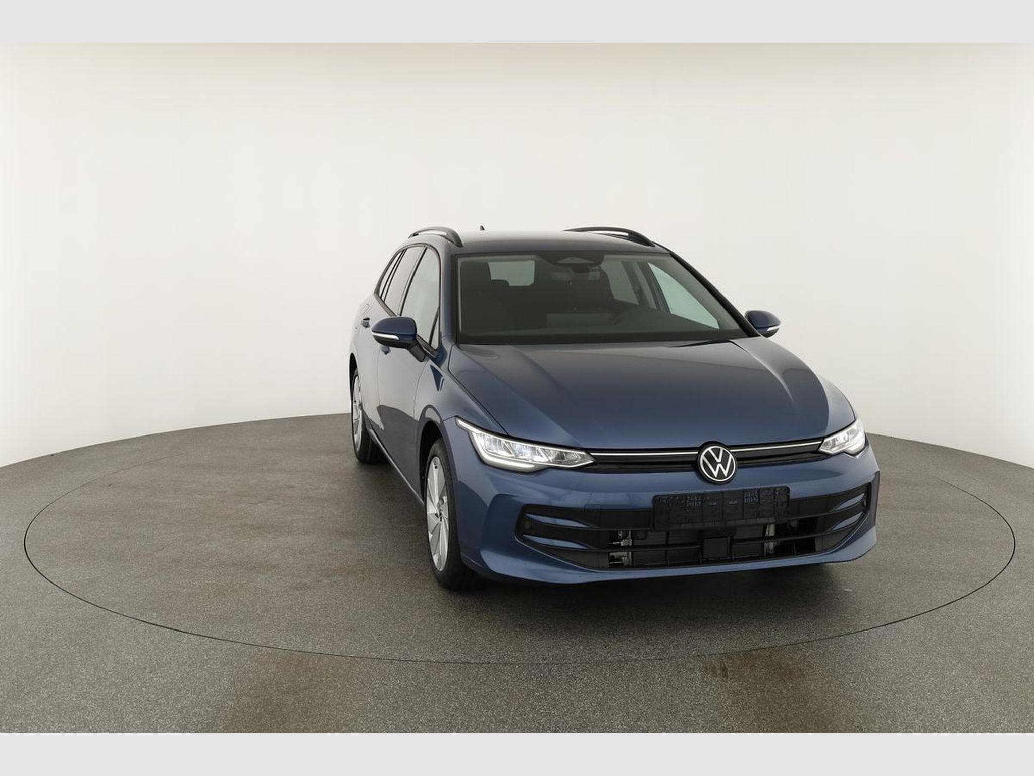 VW Golf Variant 1.5 eTSI 110 kW Life (2026) - Photo 25