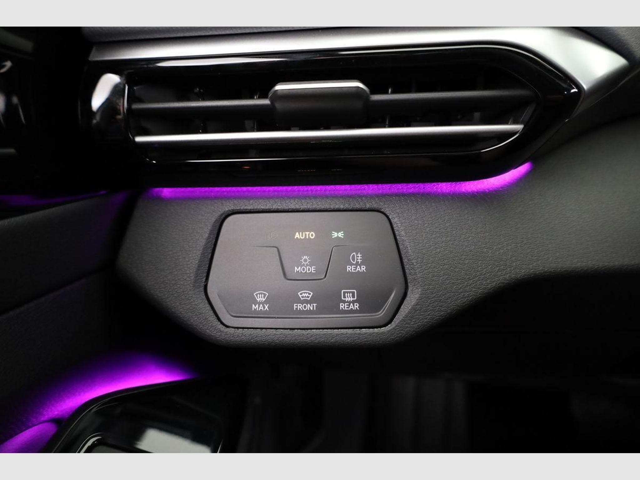 VW ID.4 Pure Performance 125 kW mit Infotainment-Paket (2026) - Foto 8
