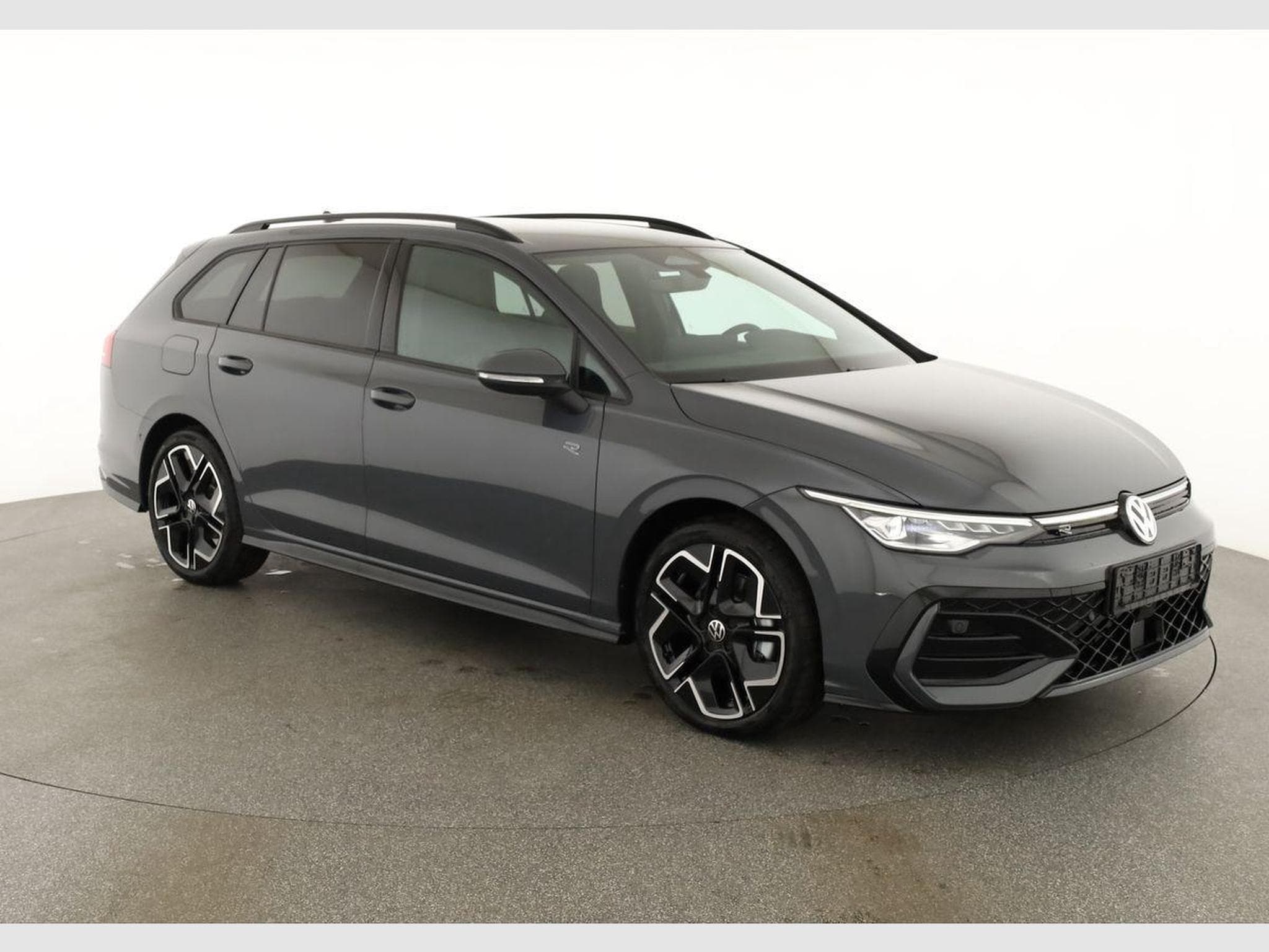 VW Golf Variant 2.0 TSI 150 kW 4Motion R-Line (2026) - Photo 1