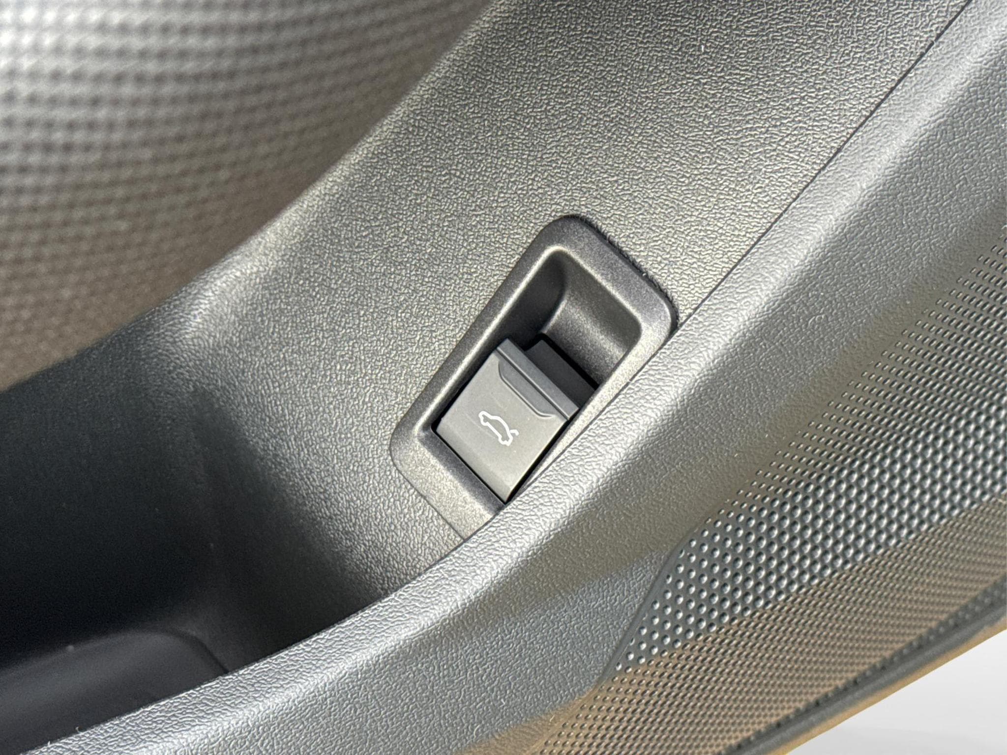 Audi A5 Avant Basis (2025) - Photo 20