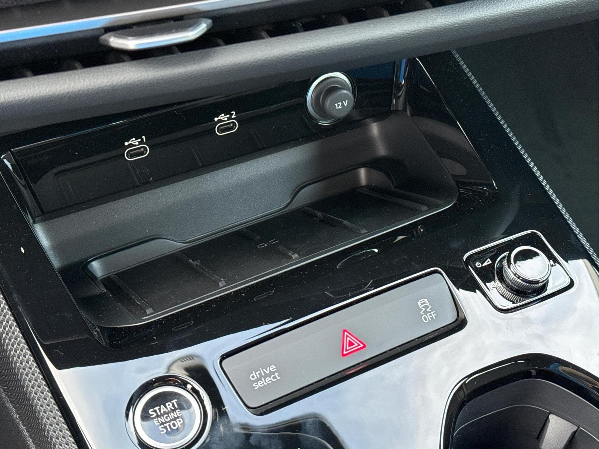 Audi A5 Avant Basis (2025) - Photo 21