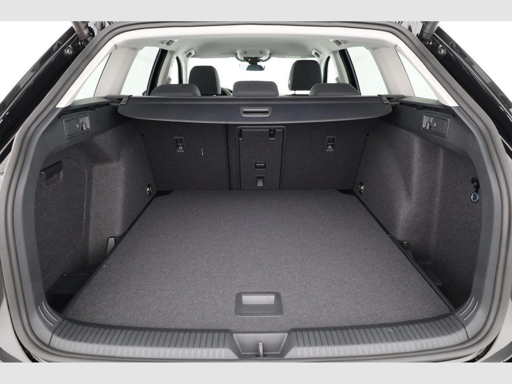 VW Golf Variant 1.5 TSI 110 kW (2026) - Photo 11