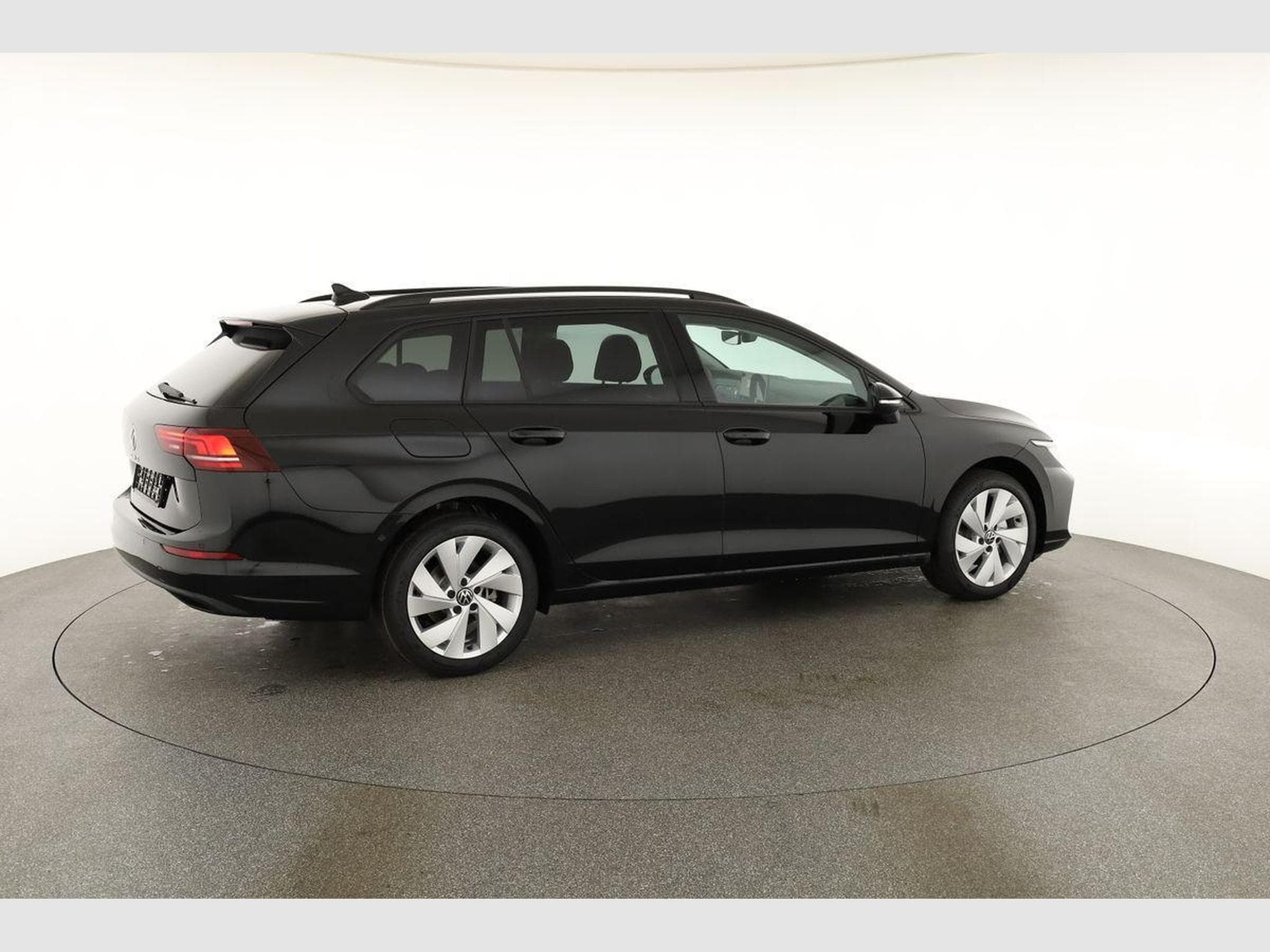 VW Golf Variant 1.5 TSI 110 kW (2026) - Photo 18