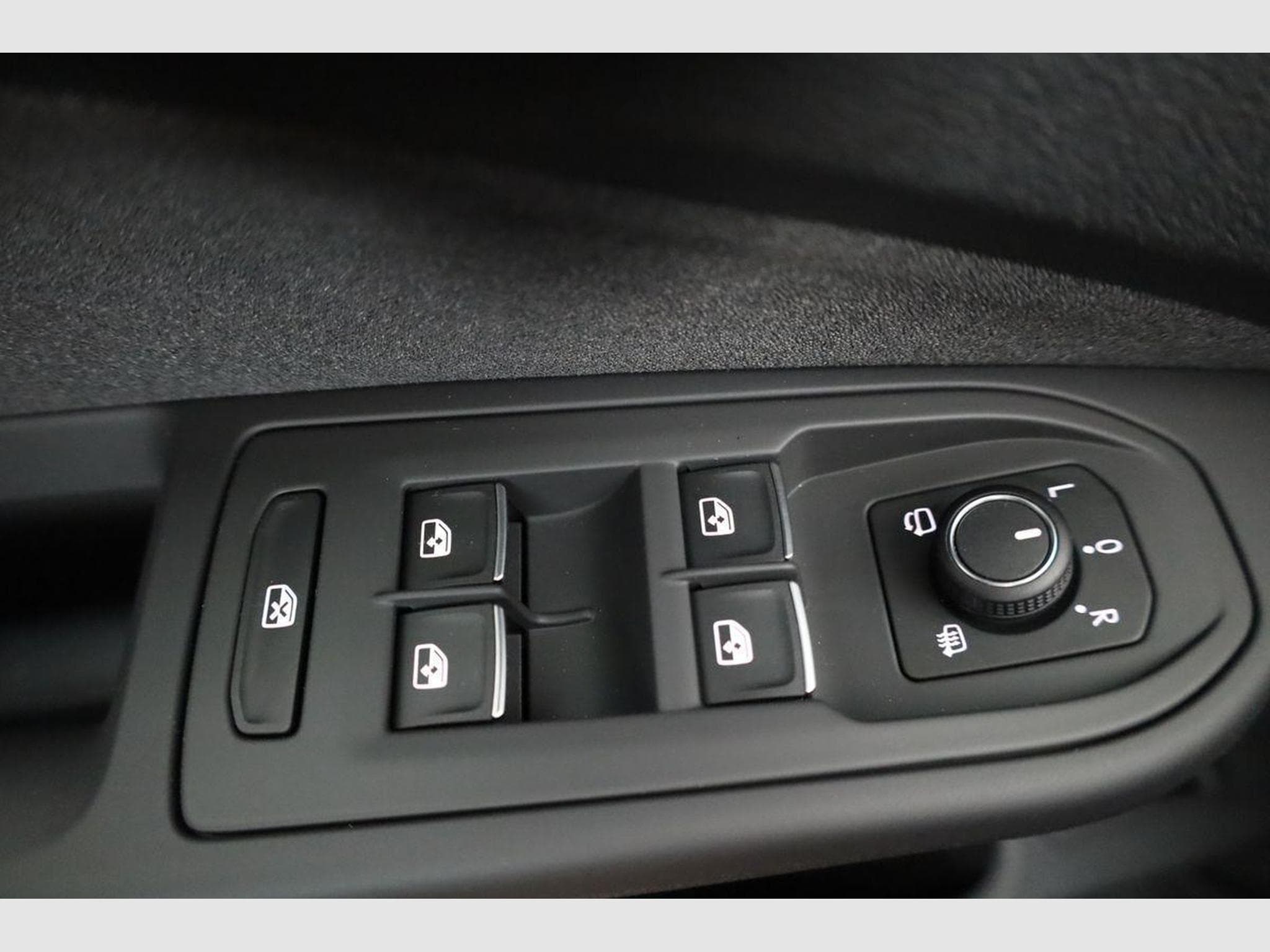 VW Golf Variant 1.5 TSI 110 kW (2026) - Photo 7