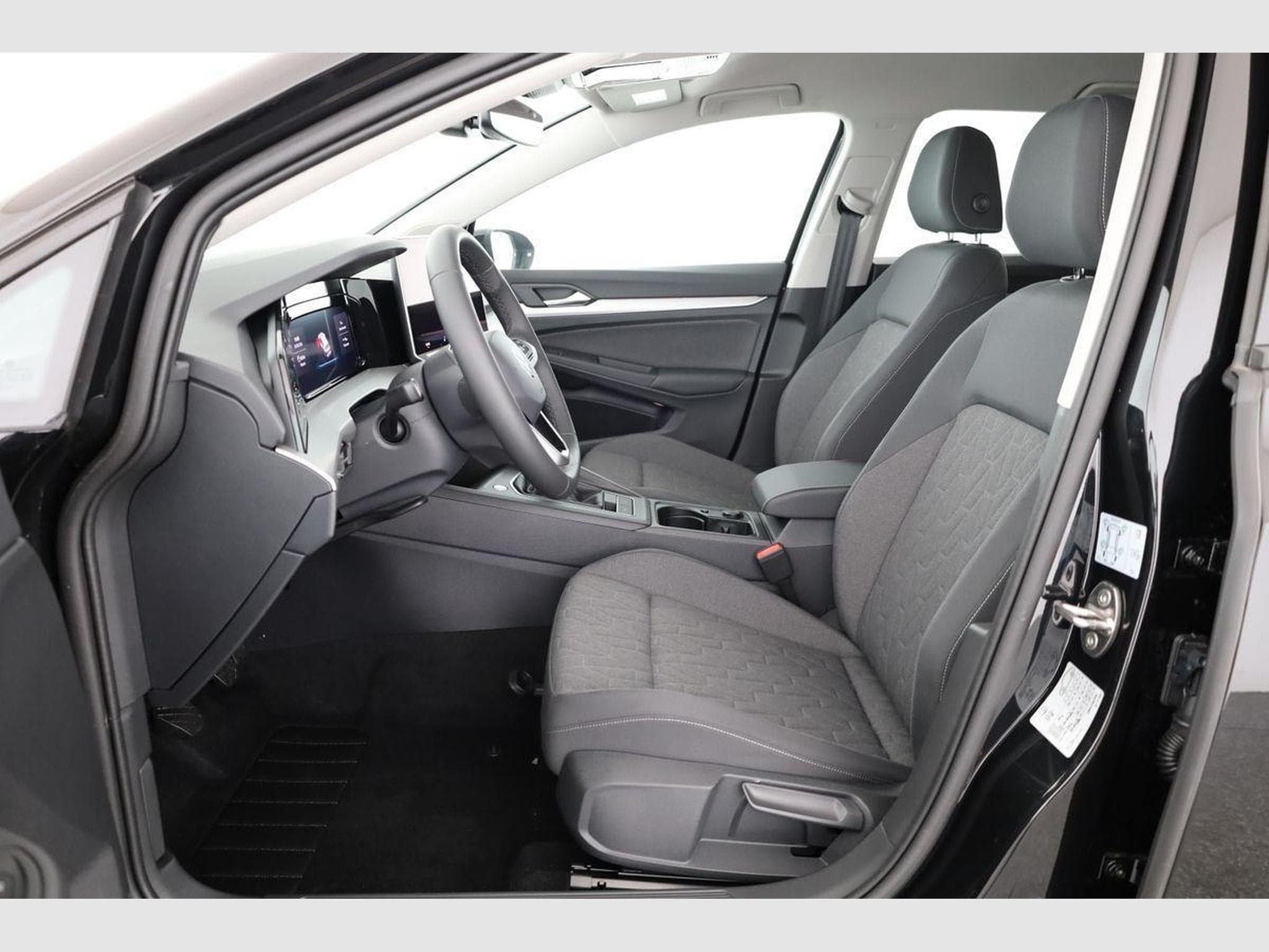 VW Golf Variant 1.5 TSI 110 kW (2026) - Photo 9